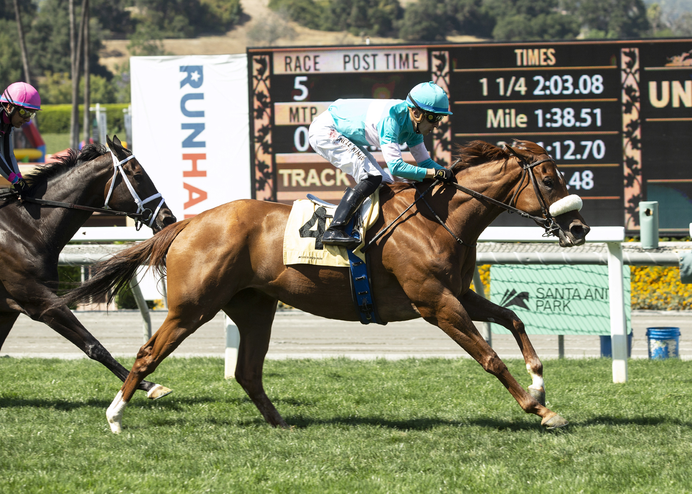 Neige Blanche wins the Santa Barbara at Santa Anita on May 14 2022