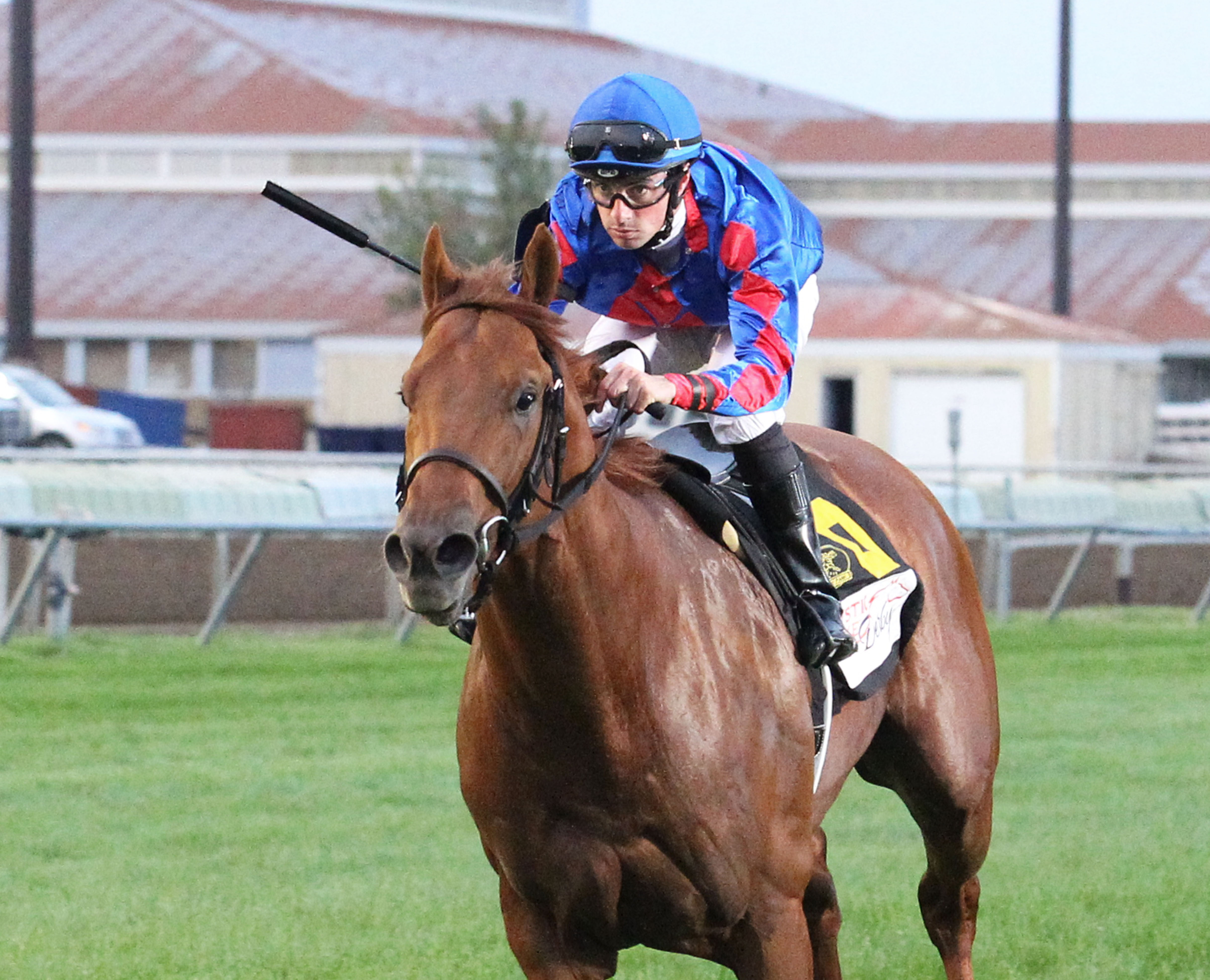 Nun the Less wins the 2015 Mystic Lake Derby
