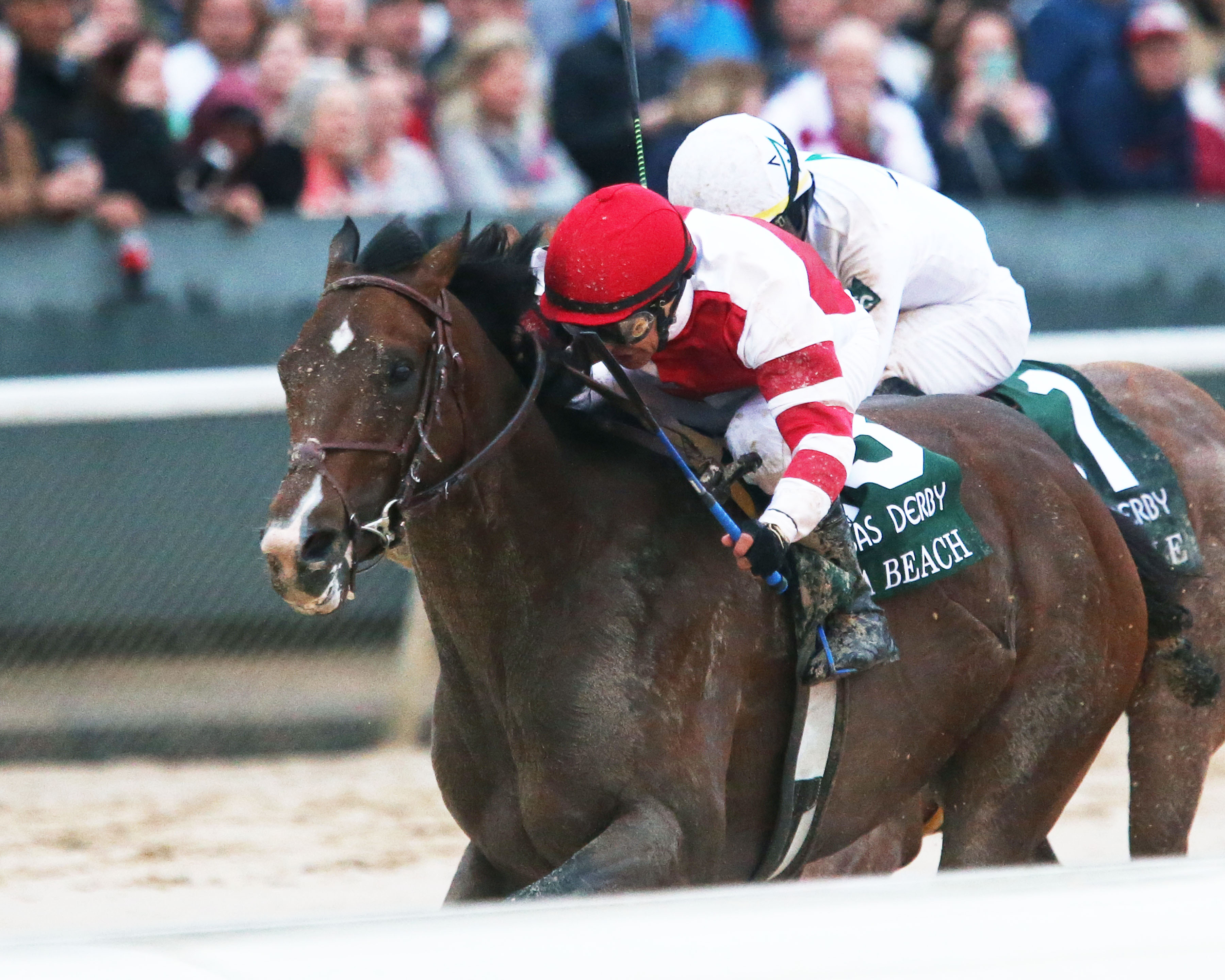 Omaha Beach wins the 2019 Arkansas Derby