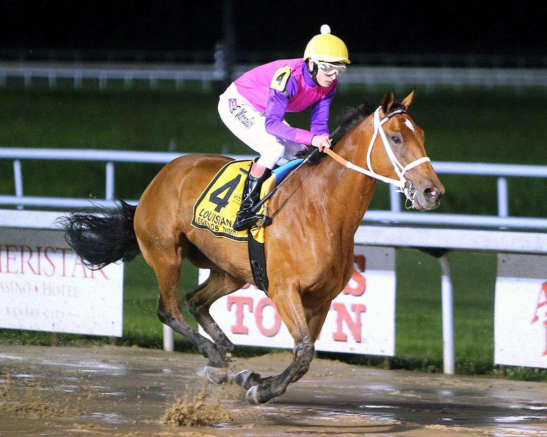 Offspring wins the 2021 Louisiana Legends Distaff at Evangeline Downs