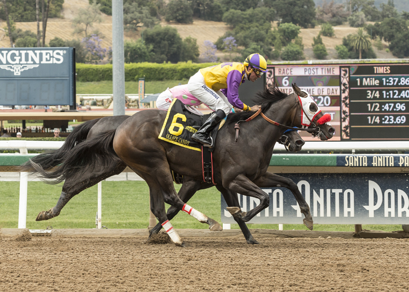 Ollie-s Candy wins the 2018 Summertime Oaks
