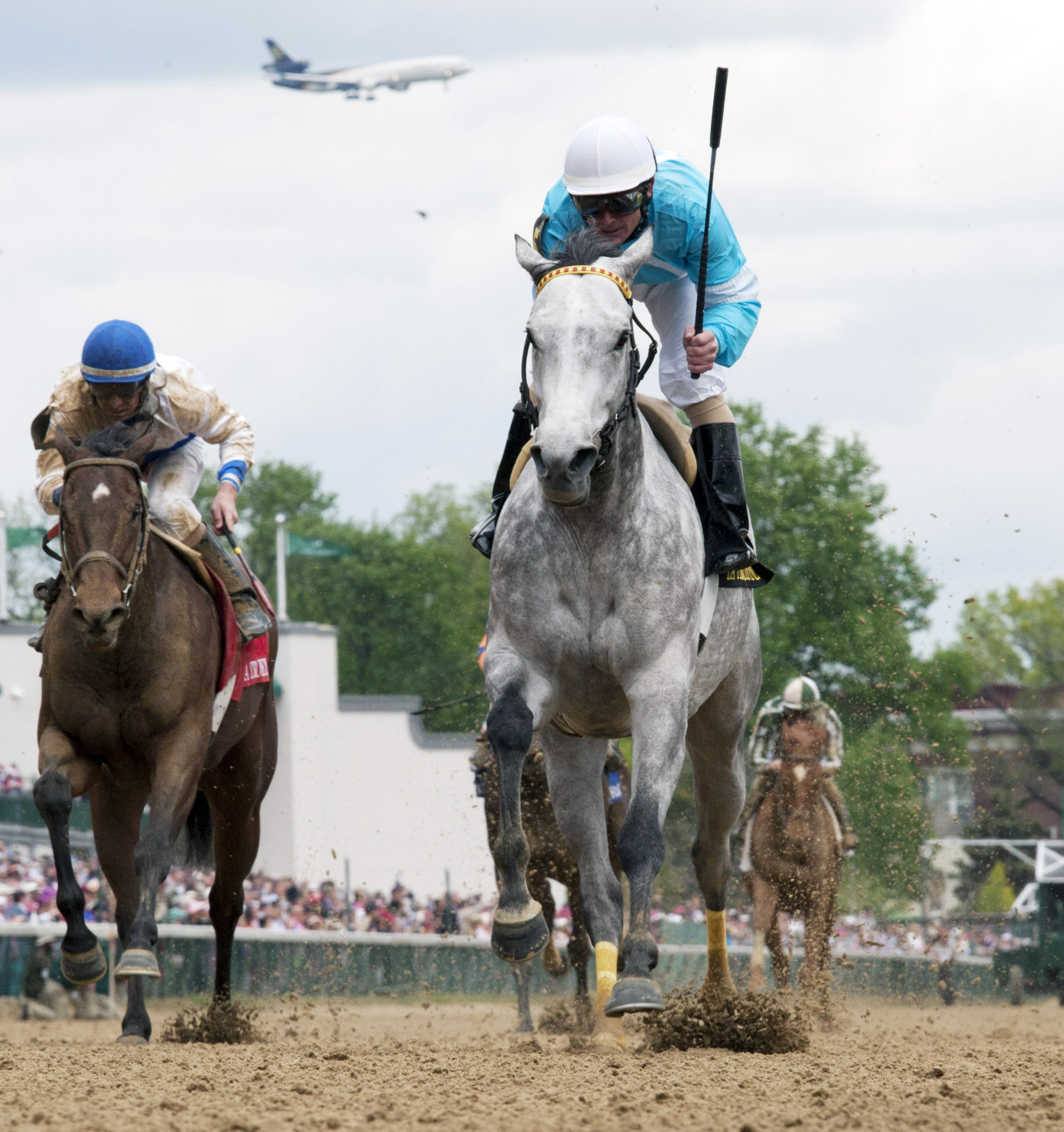 On Fire Baby wins the La Troienne