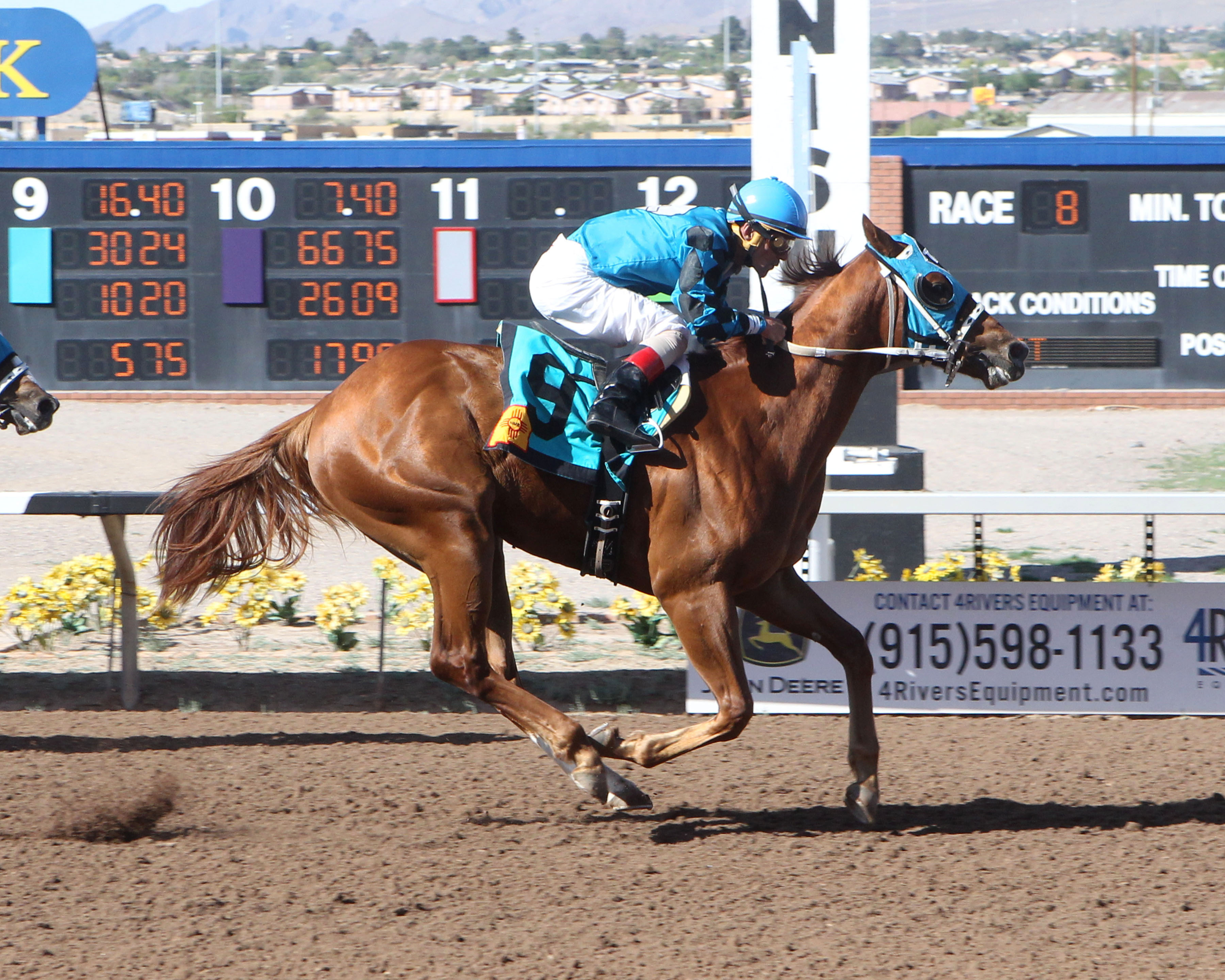 On the Low Down wins the Copper Top Futurity