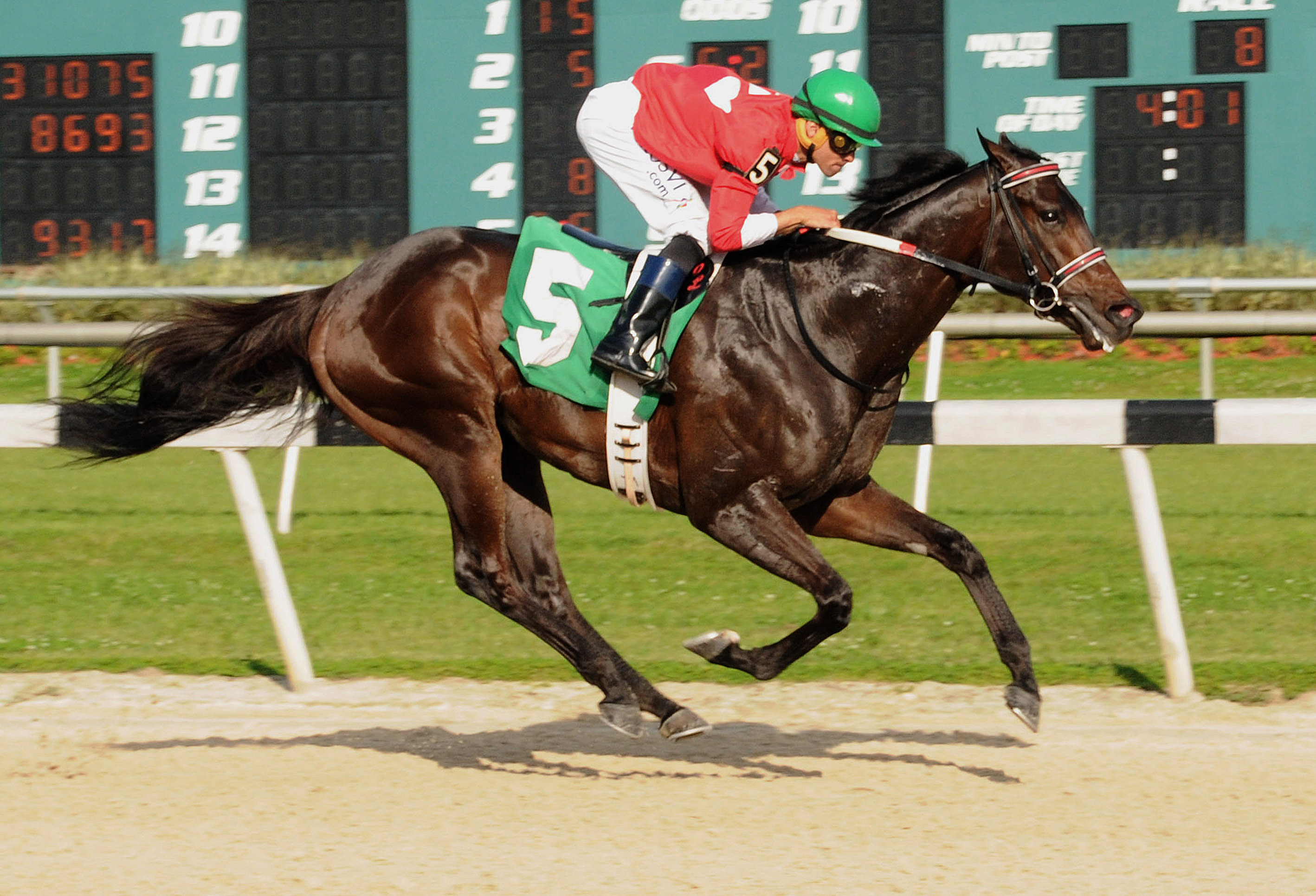Our Double Play wins the Super Stakes