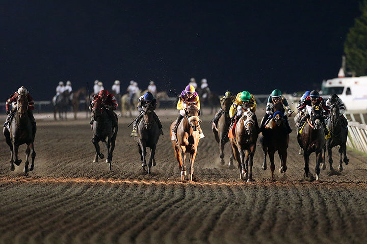 Owendale (center) wins the 2019 Oklahoma Derby at Remington Park