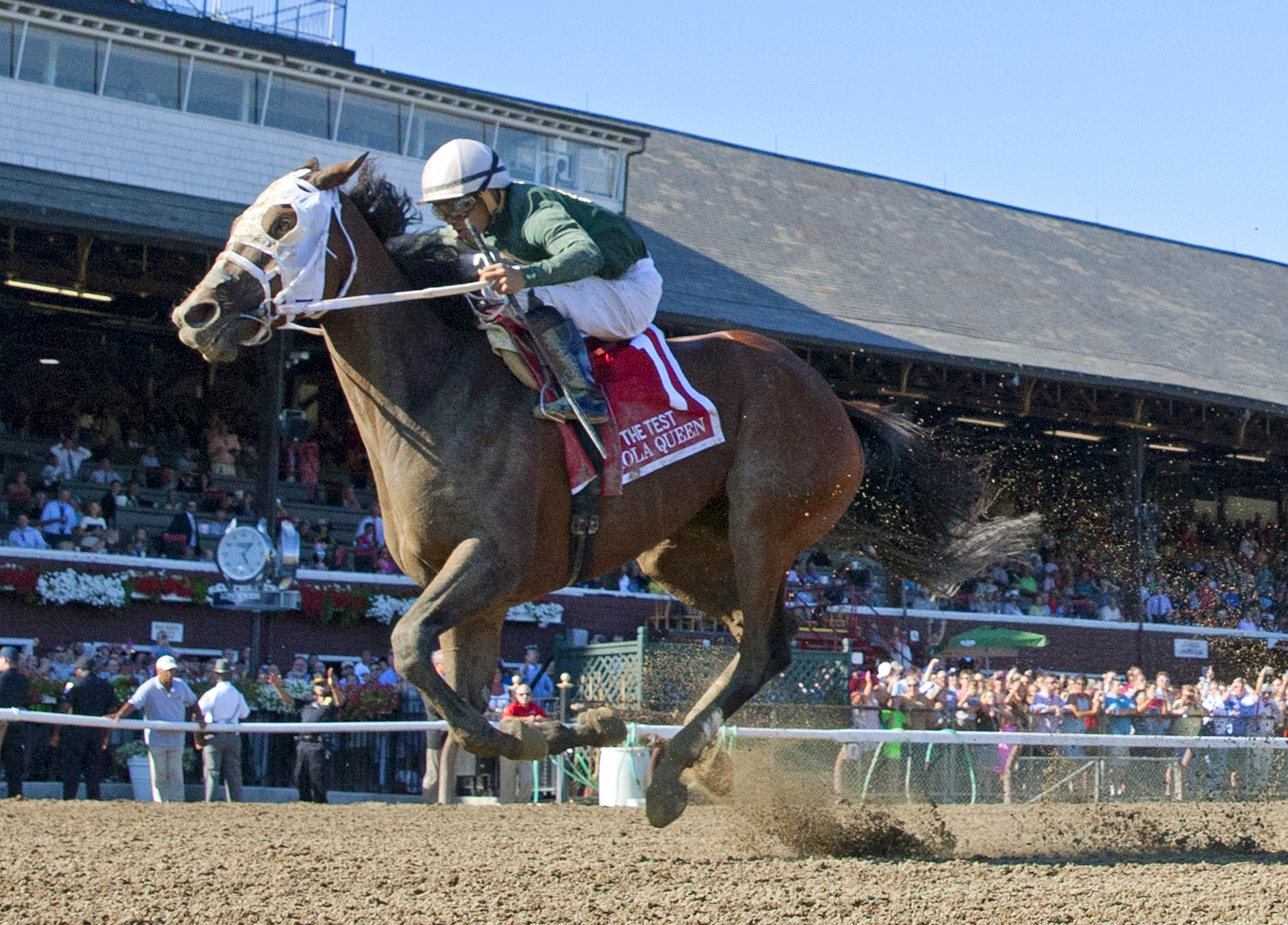 Paola Queen wins the Test Stakes