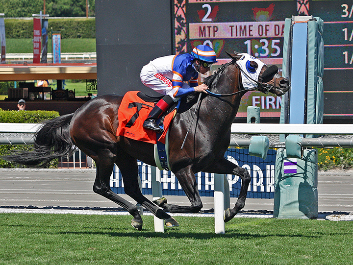 Pee Wee Reese wins the Sensational Star