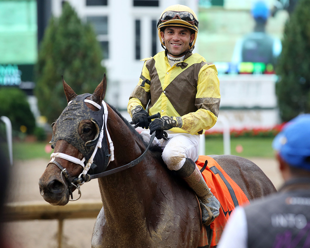 Joel Rosario aboard Plainsman at the Ack Ack at Churchill Downs