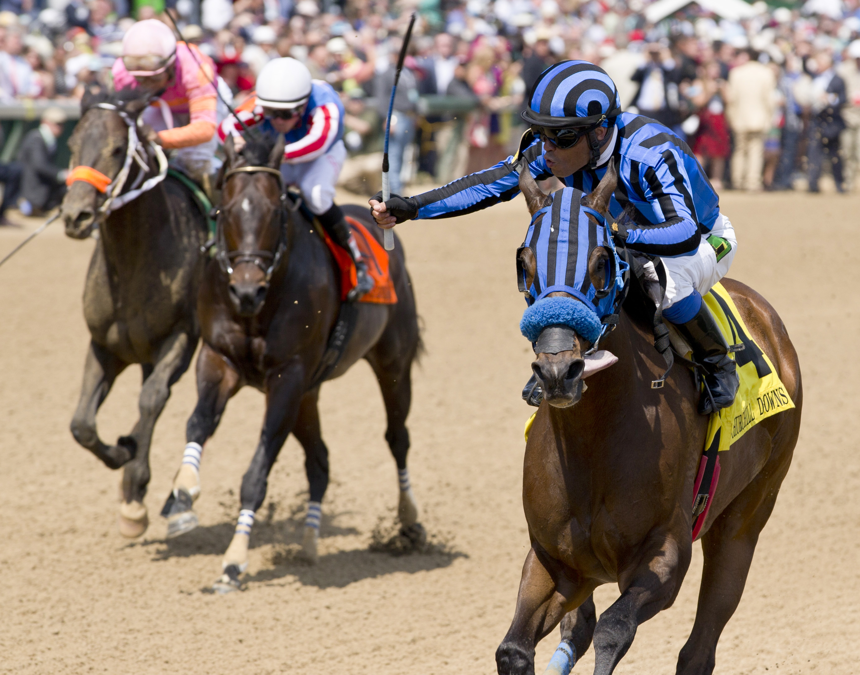 Private Zone wins the Churchill Downs Stakes