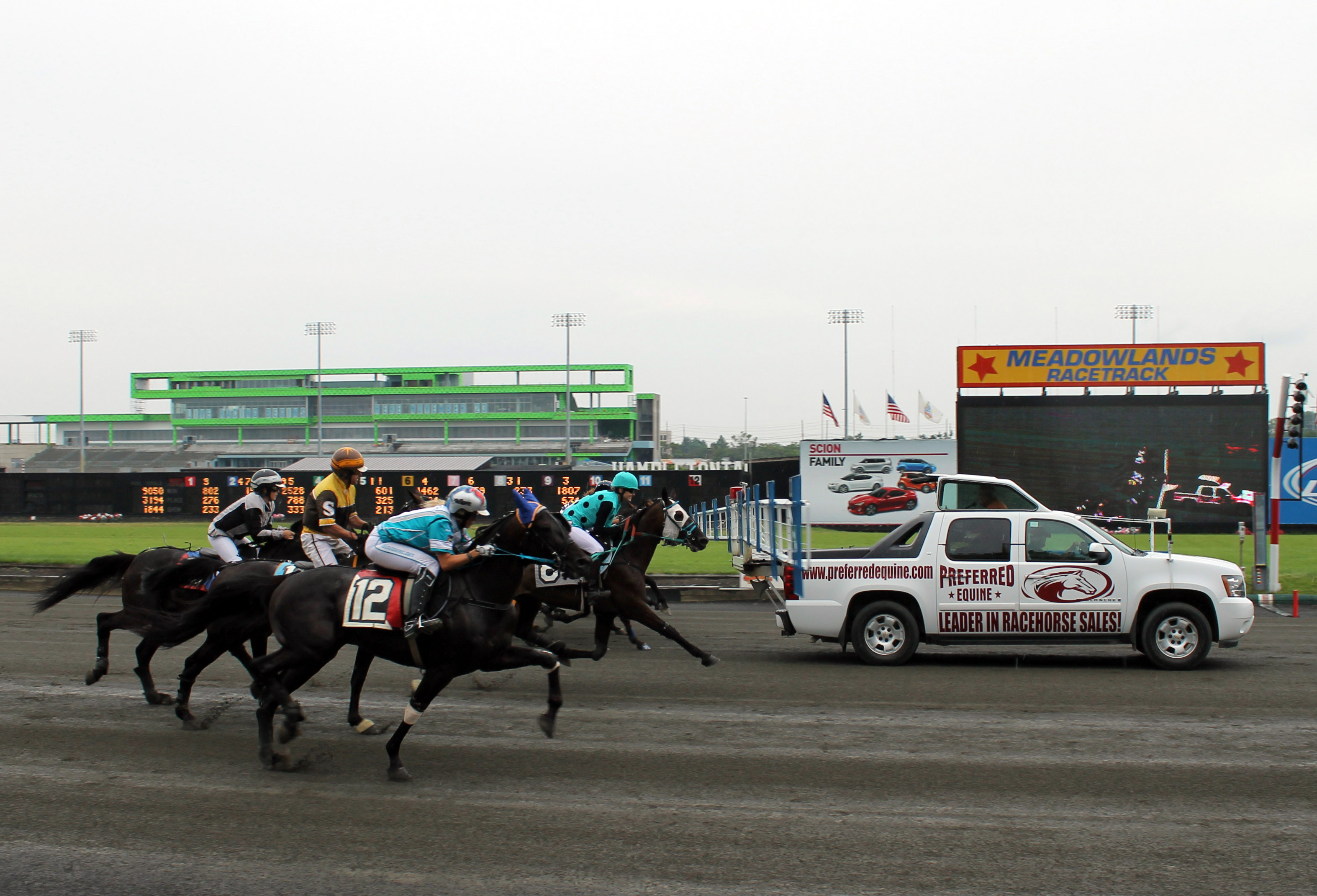 Race under saddle