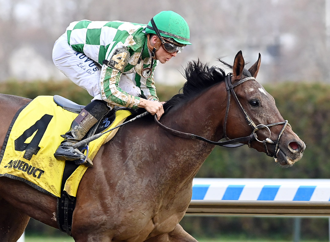 Radio Days wins a Dec. 2 allowance at Aqueduct Racetrack