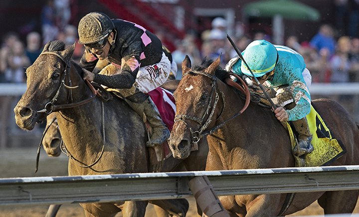 Realm (right) wins the 2018 Alydar Stakes at Belmont Park