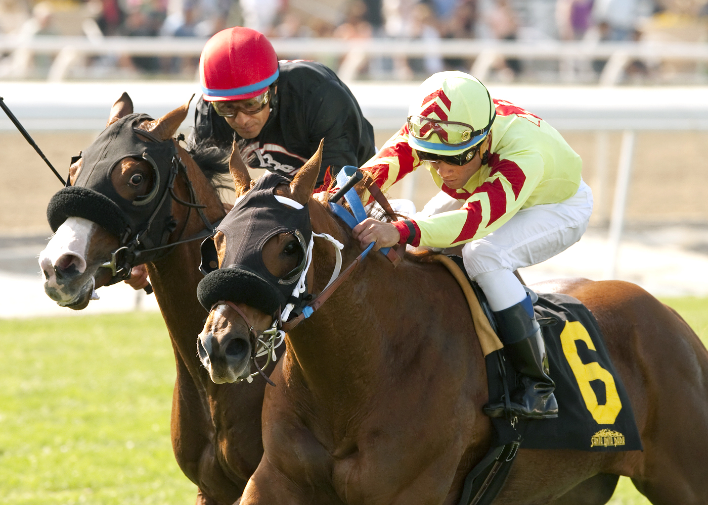 Red Outlaw wins the Baffle Stakes