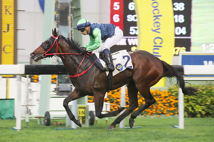 Right Choice wins the 2019 Merlion Handicap at Sha Tin