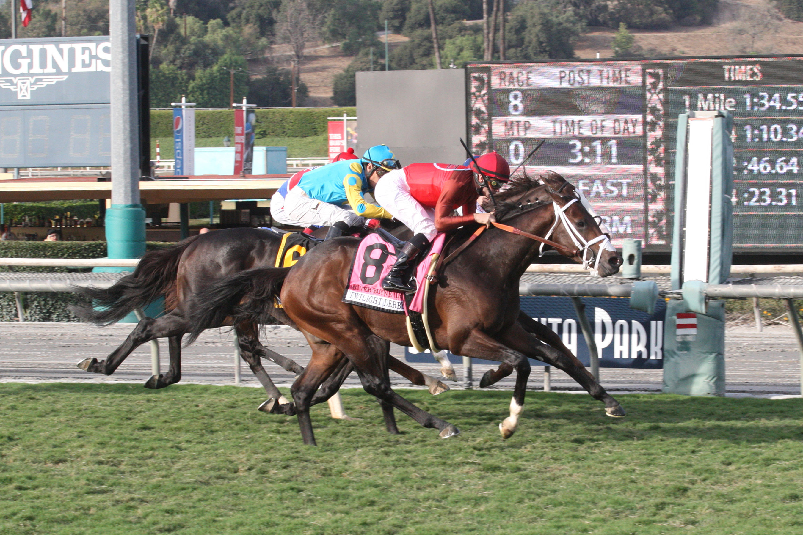 River Boyne wins 2018 Twilight Derby (Shig)
