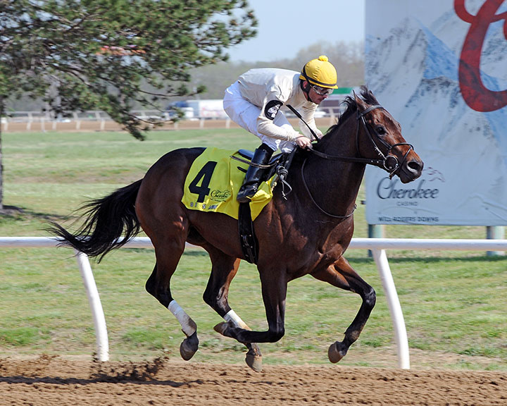 Rookie Season wins the 2018 Will Rogers Handicap at Will Rogers Downs