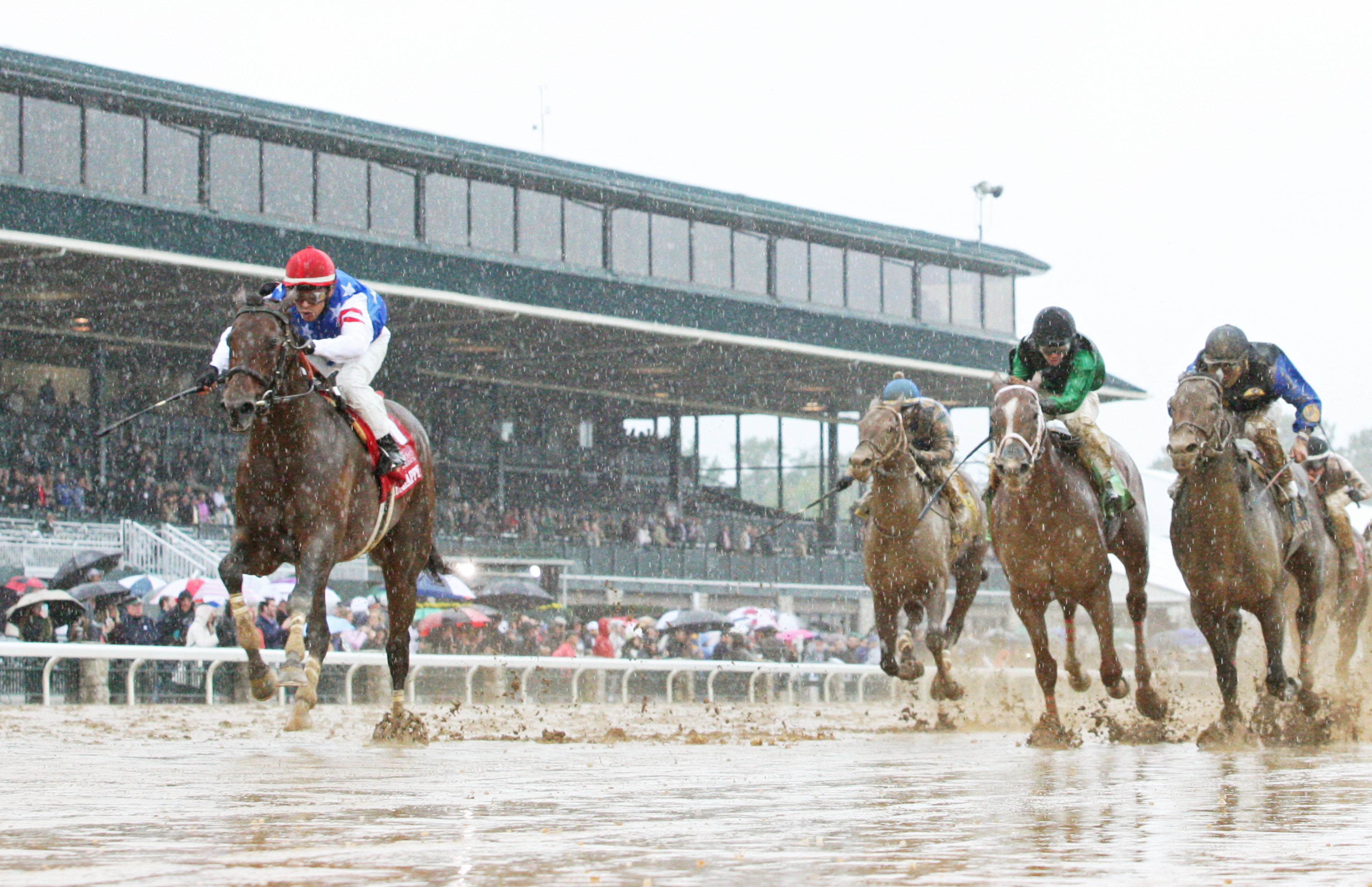 Runhappy wins the Phoenix