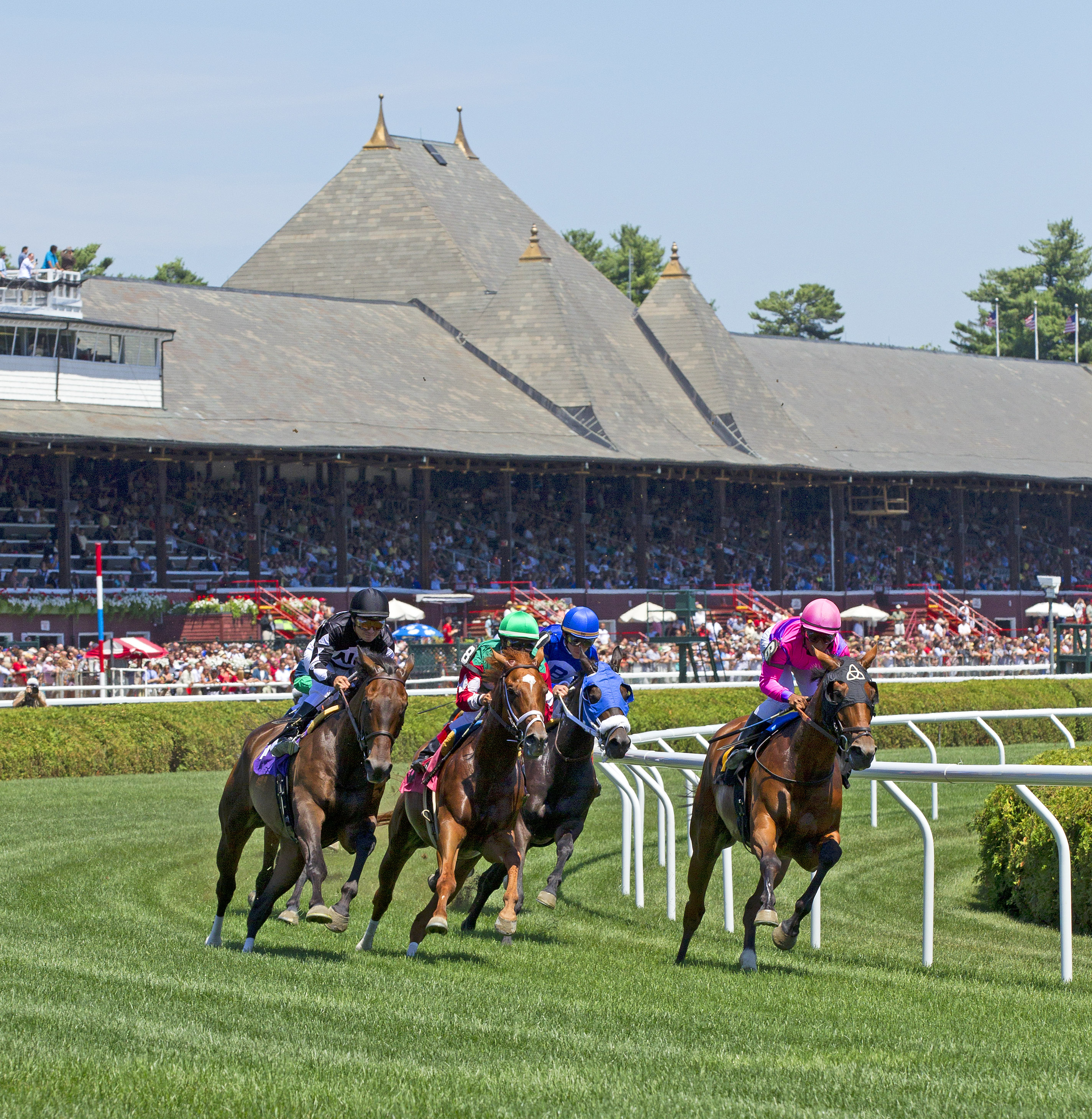 Saratoga/first race/2011