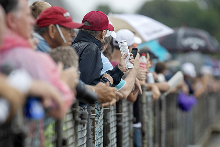 Saratoga Race Course crowds