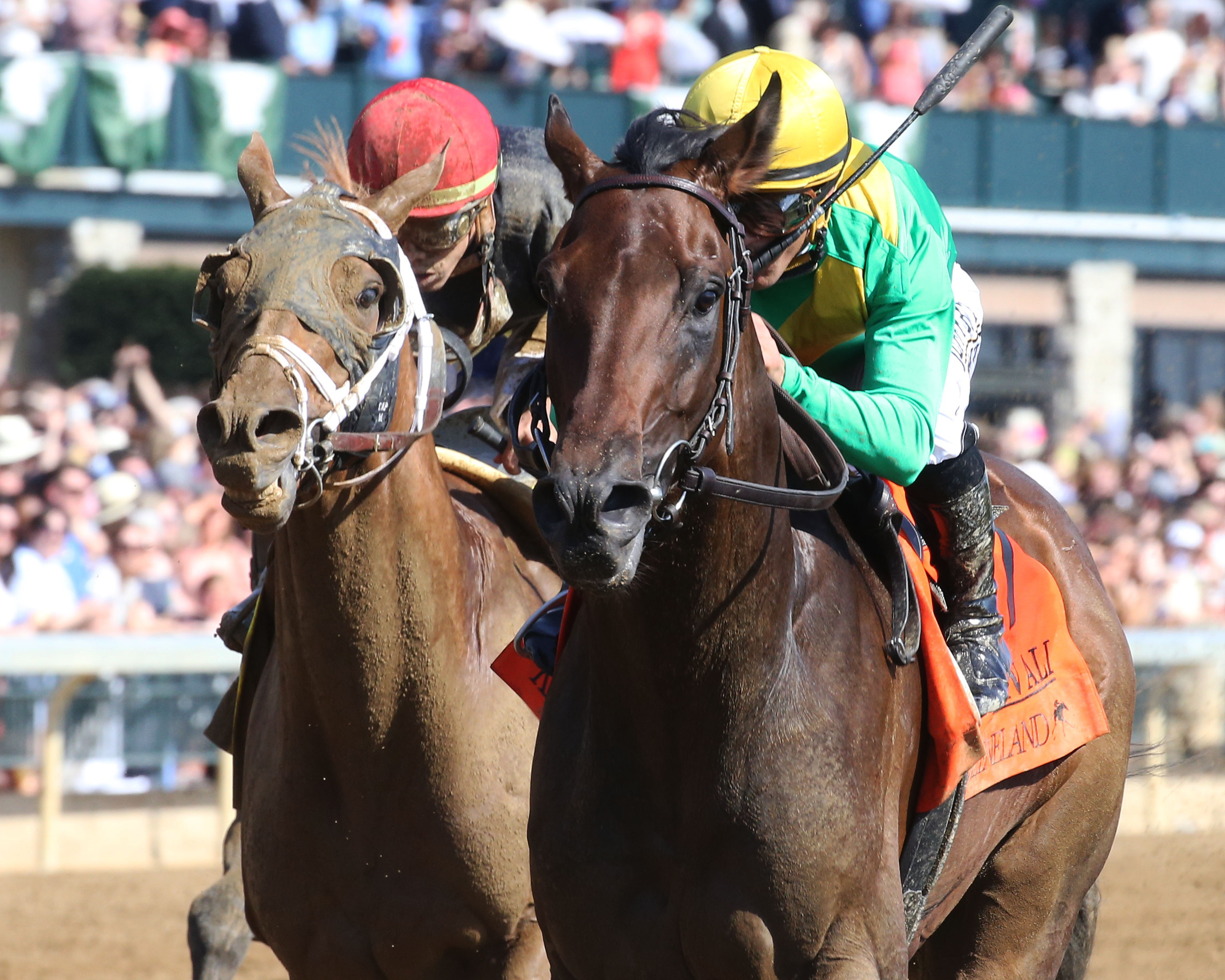 Scalding (right) wins the Ben Ali 4-23-2022