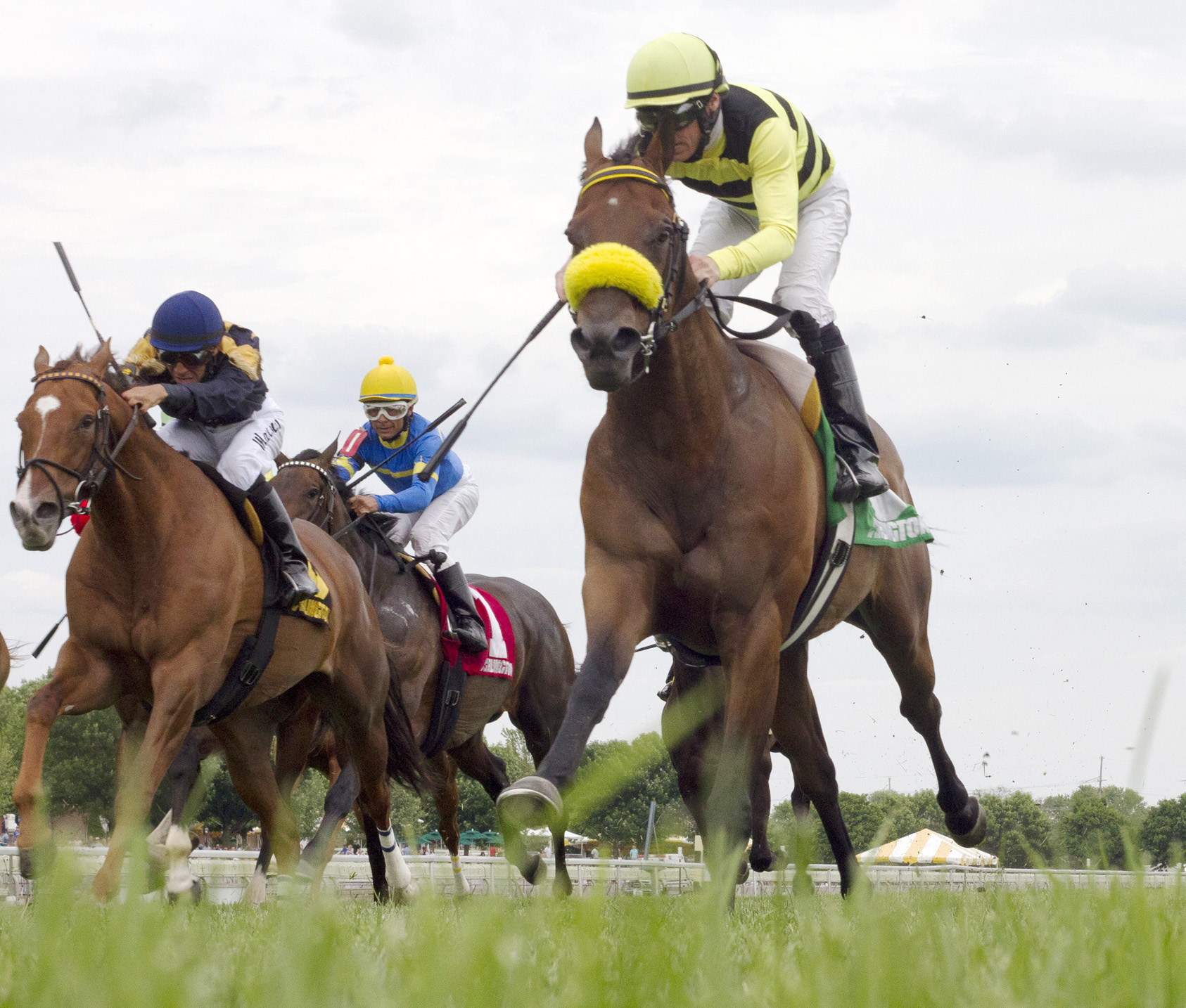 Saint Leon wins the 2014 Arlington Sprint