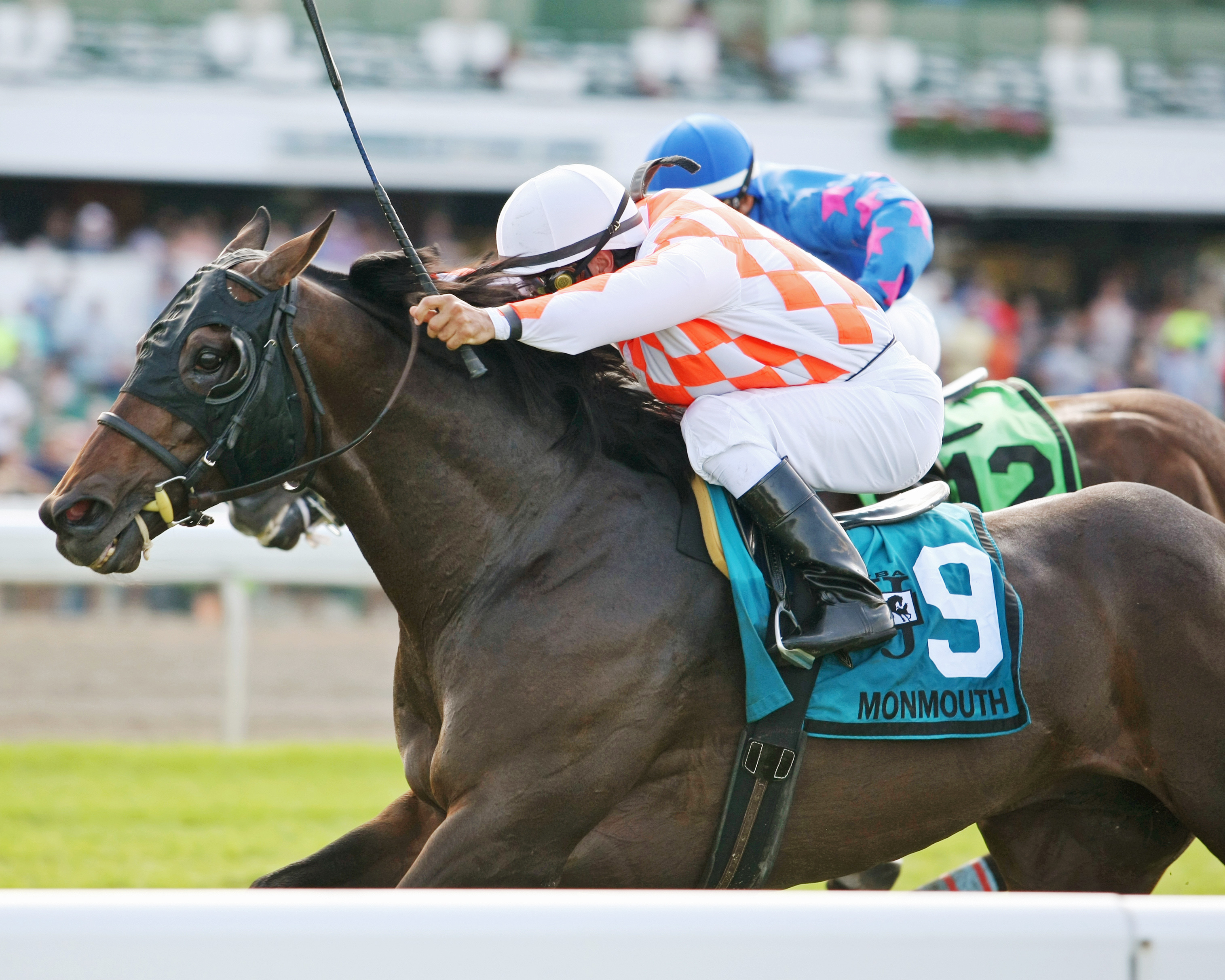 Saucy Don wins the Dan Horn Handicap