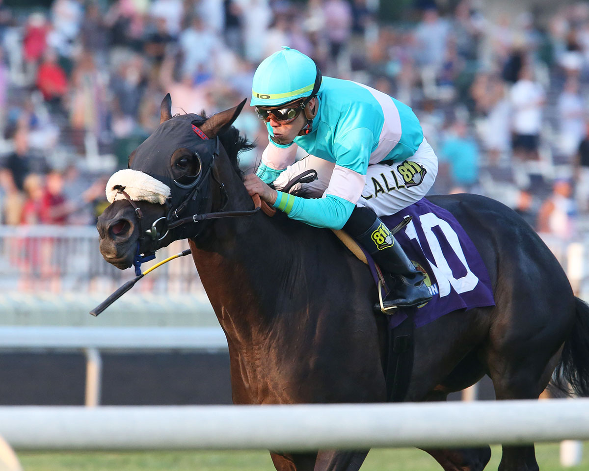 Secret Message wins the Pucker Up Stakes