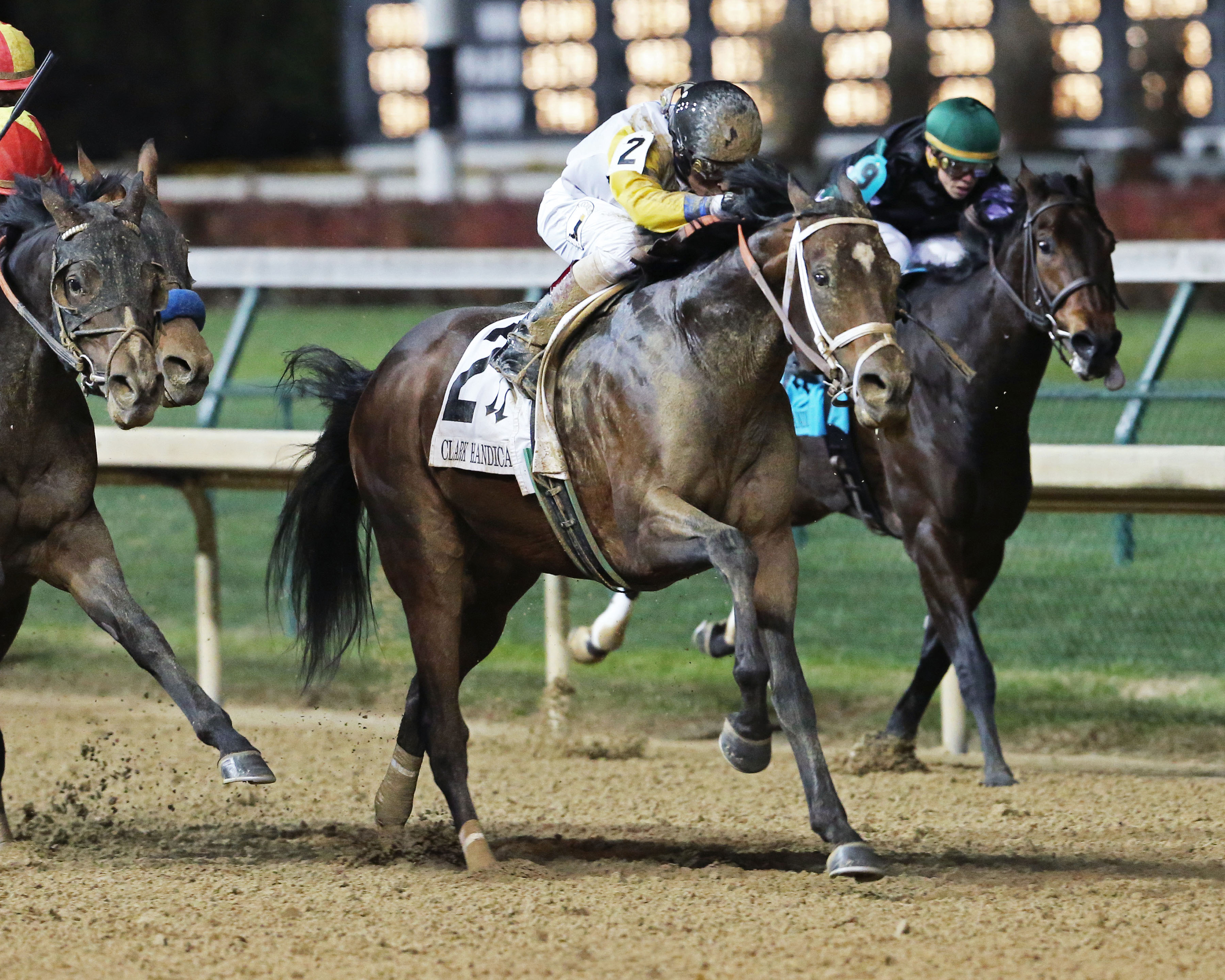 Seeking the Soul wins the 2017 Clark Handicap