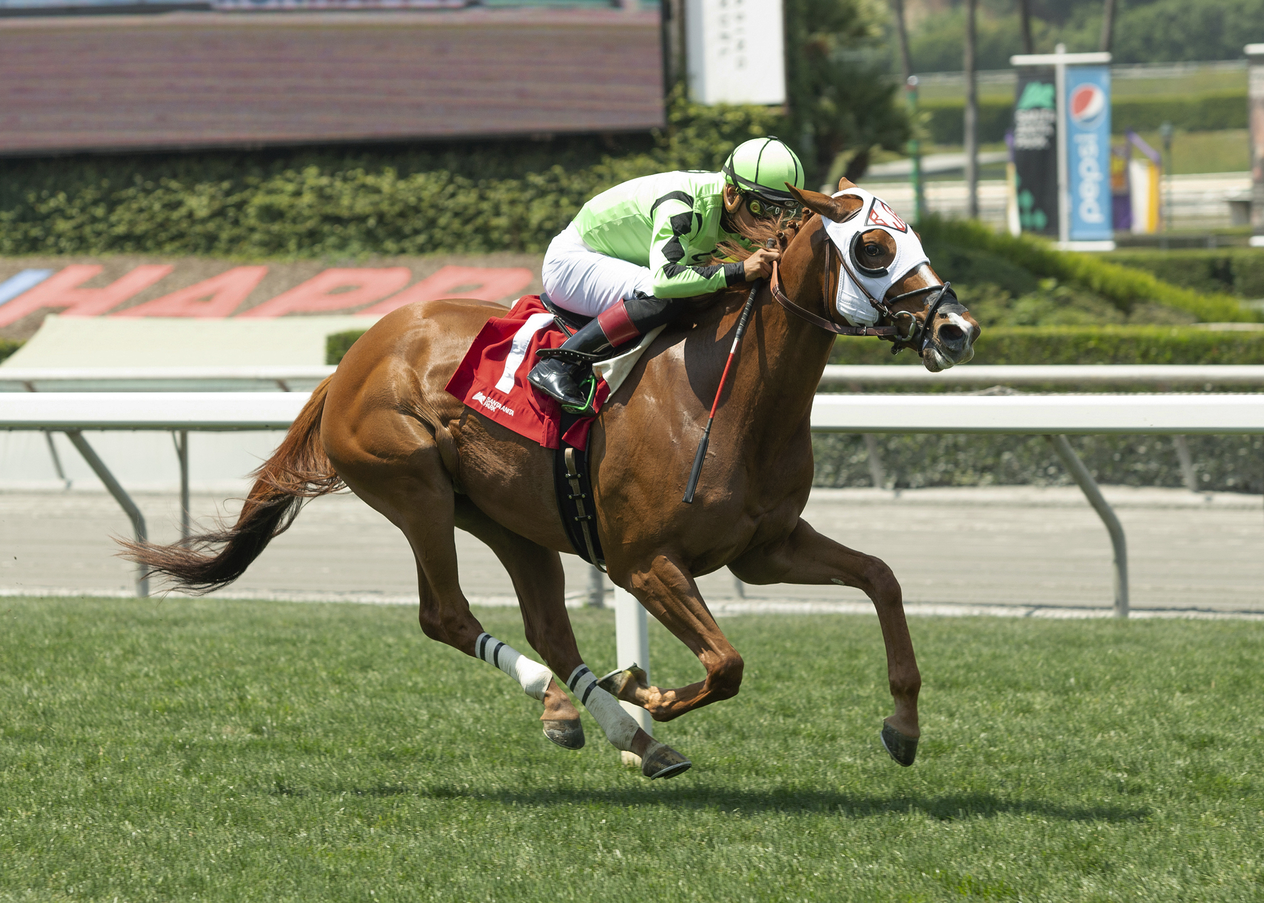 Sell the Dream wins her debut at Del Mar June 10 2022