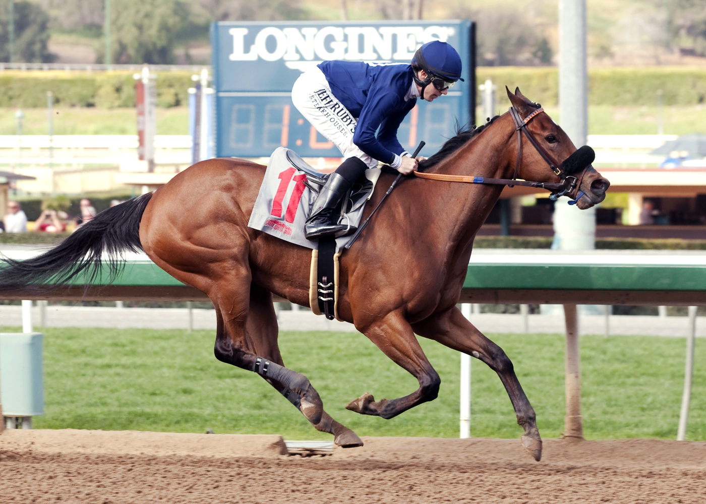 Sensitively wins a maiden race