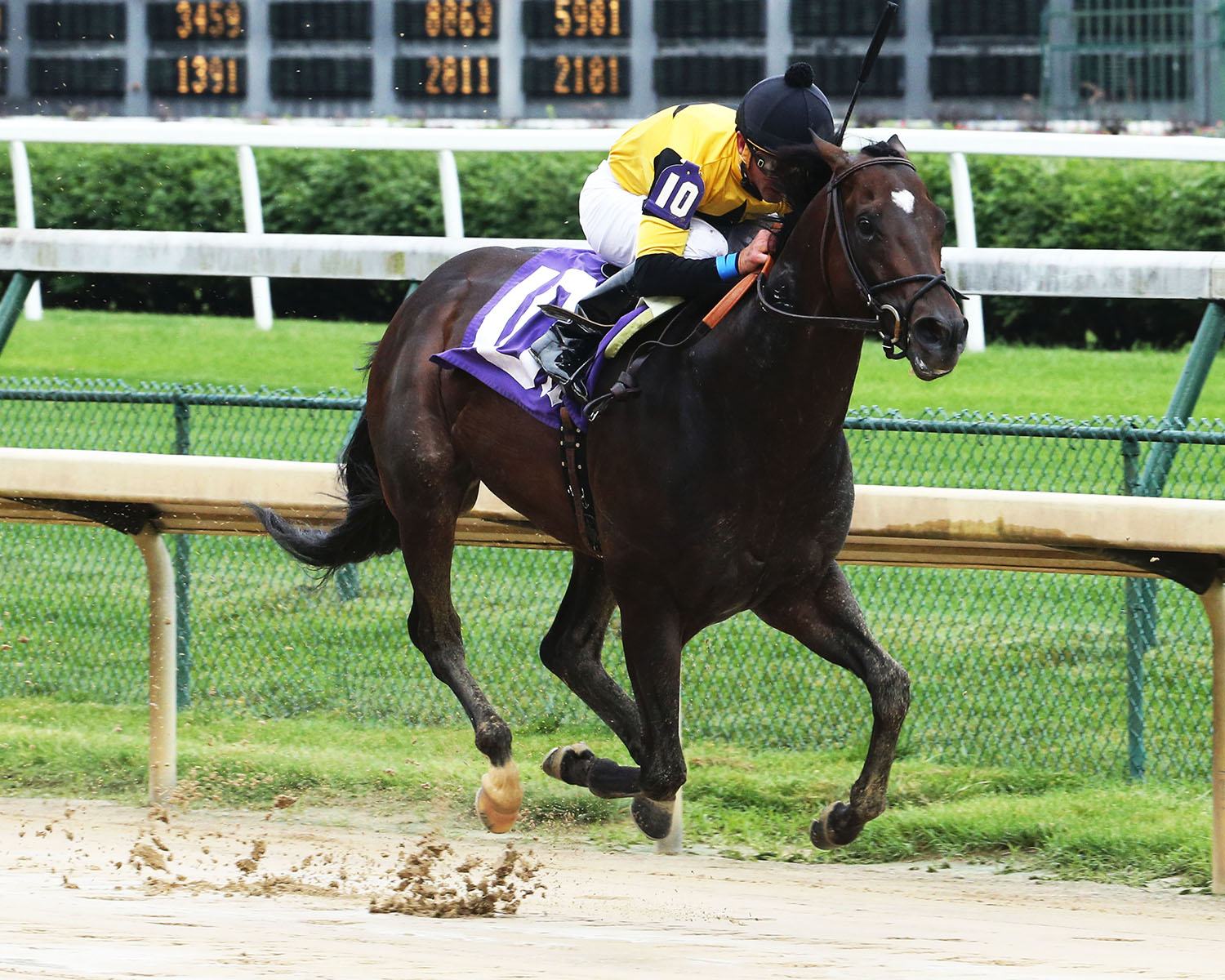 Seven Trumpets wins a May 31 allowance