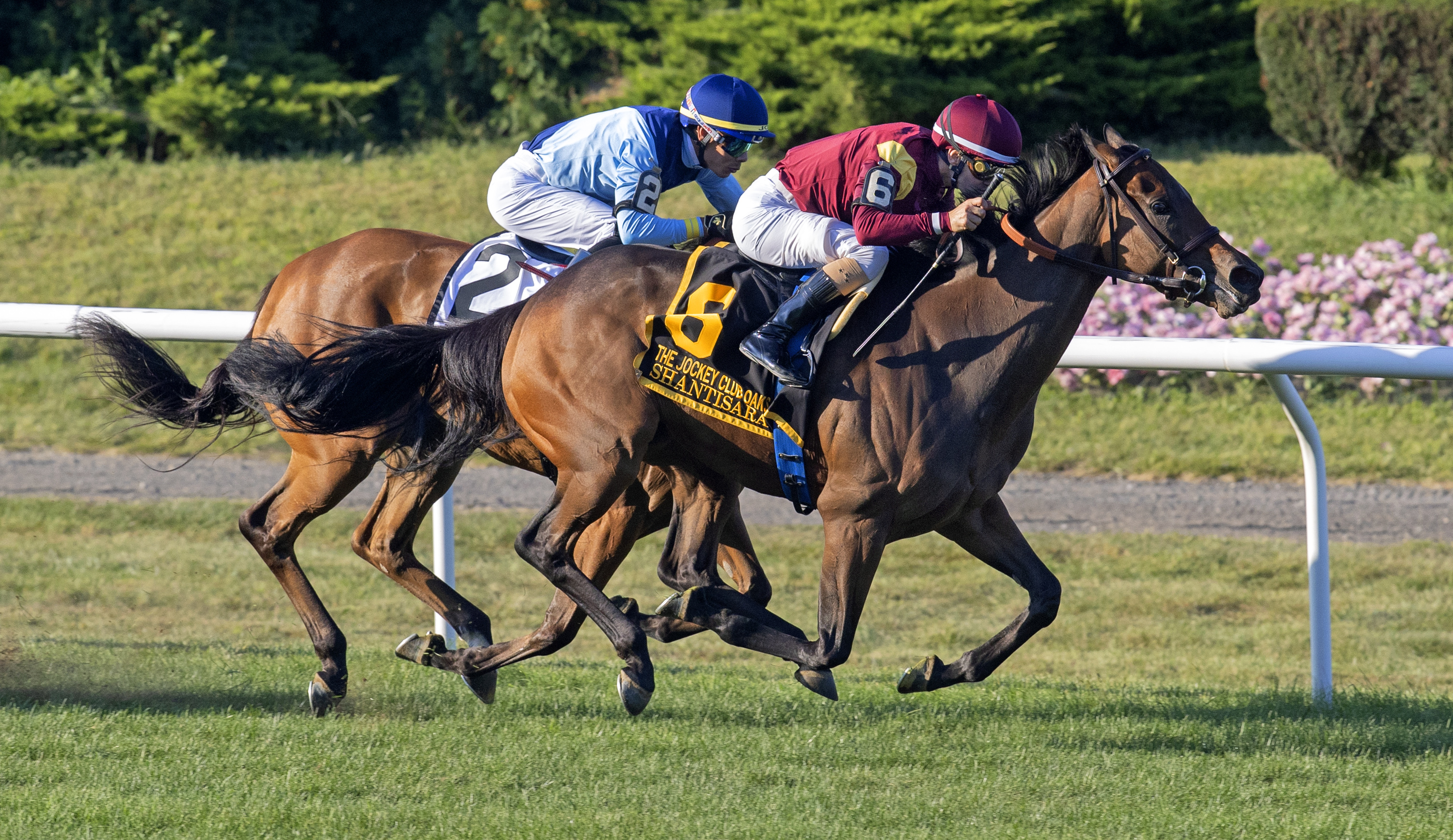 Shantisara wins Jockey Club Oaks 9-18-2021