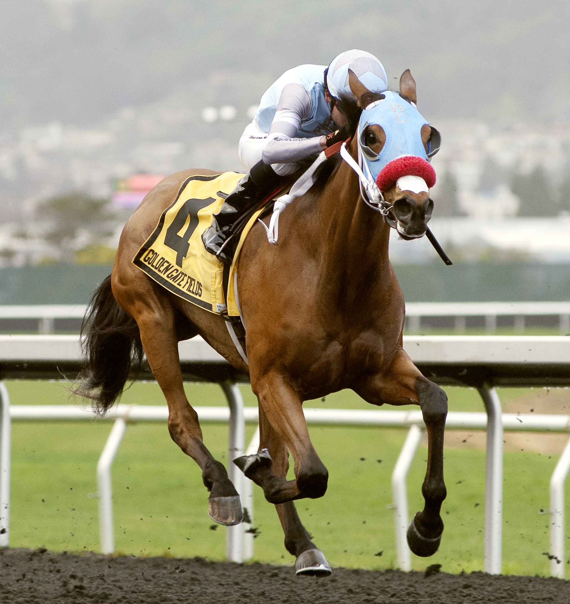 Sharla Rae wins the California Oaks