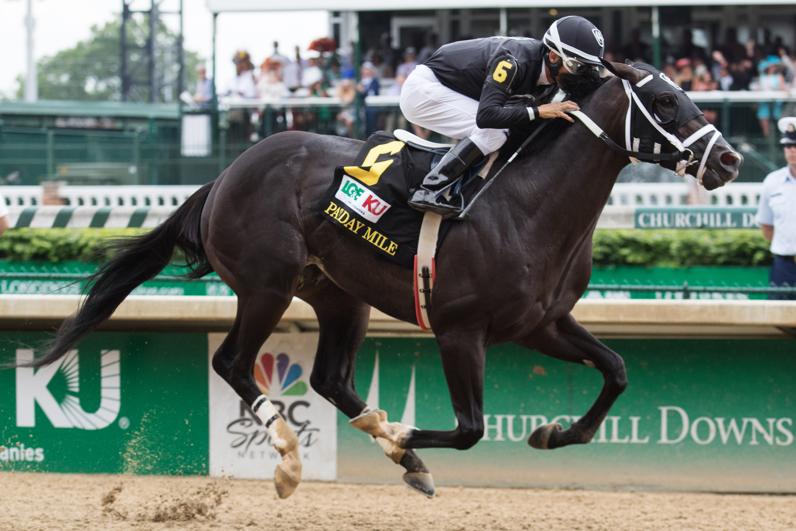 Sharp Azteca wins the Pat Day Mile