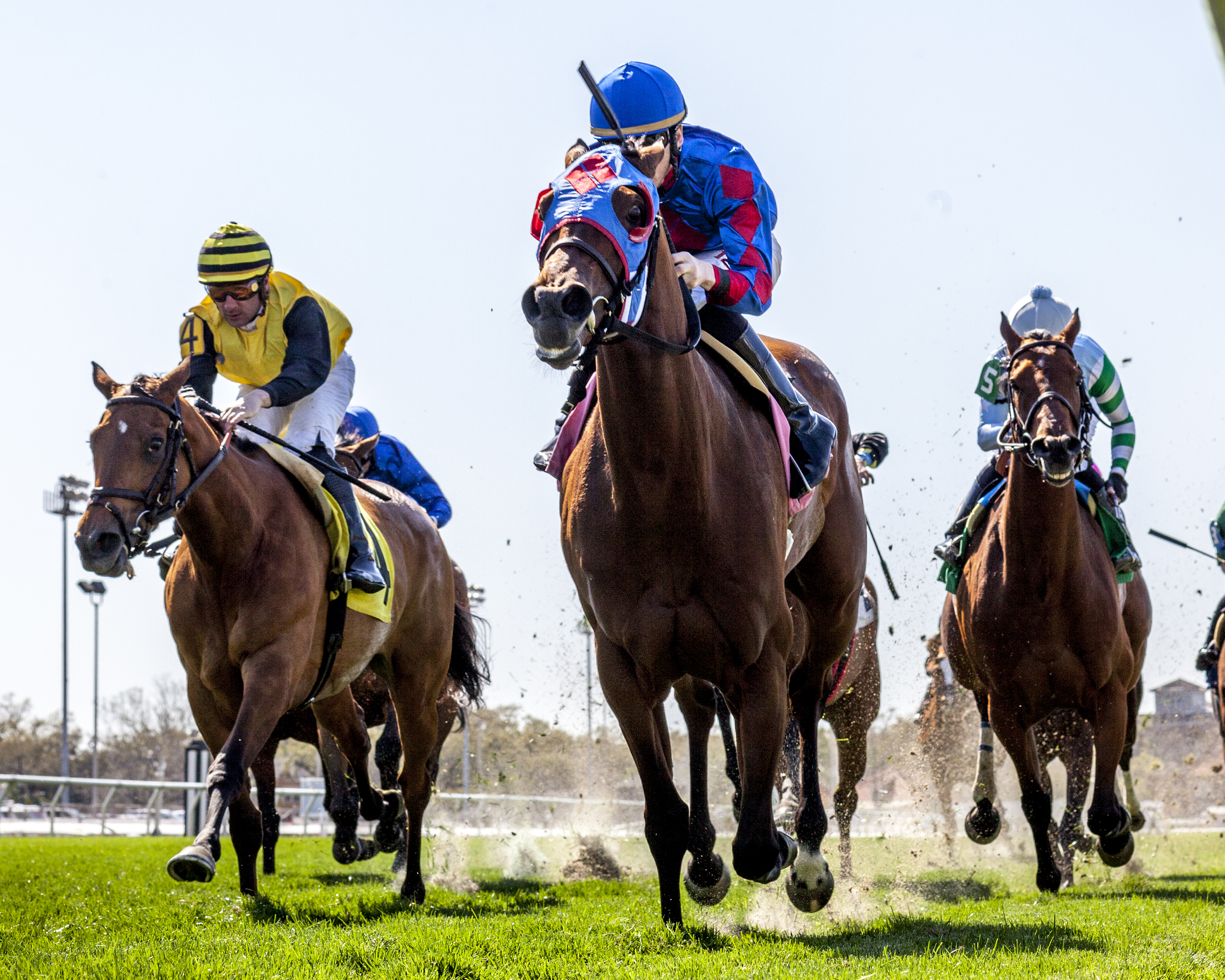 She Can't Sing (center) wins Benson Memorial 3-26-2022
