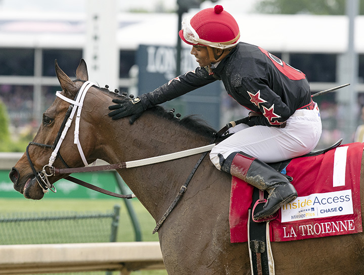 She's a Julie wins the 2019 La Troienne