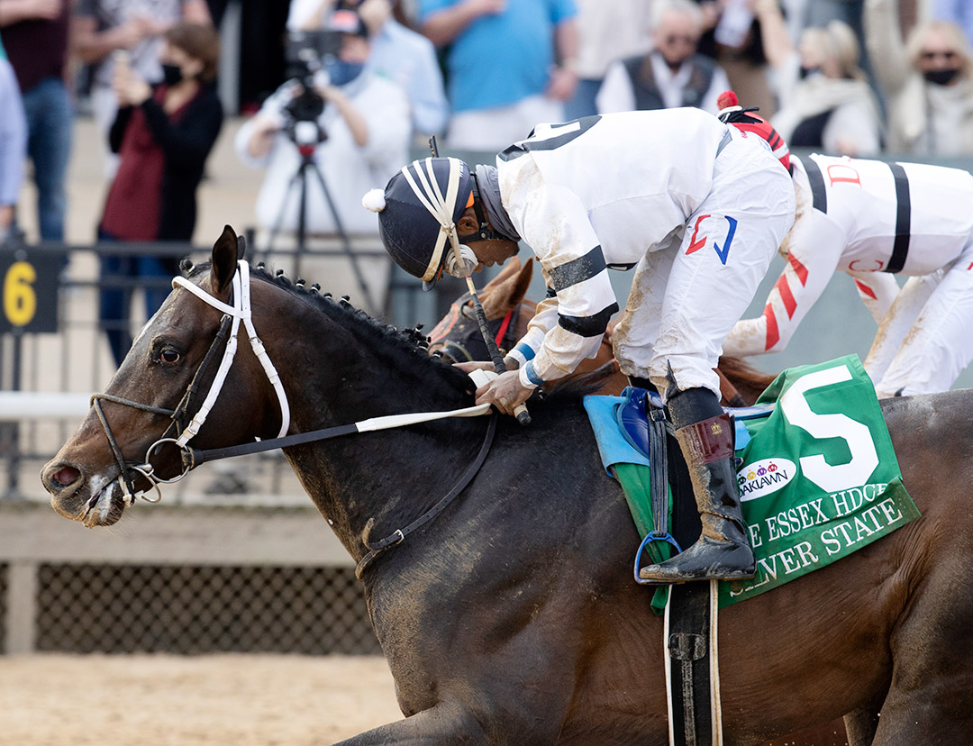Silver State wins the 2021 Essex Handicap at Oaklawn