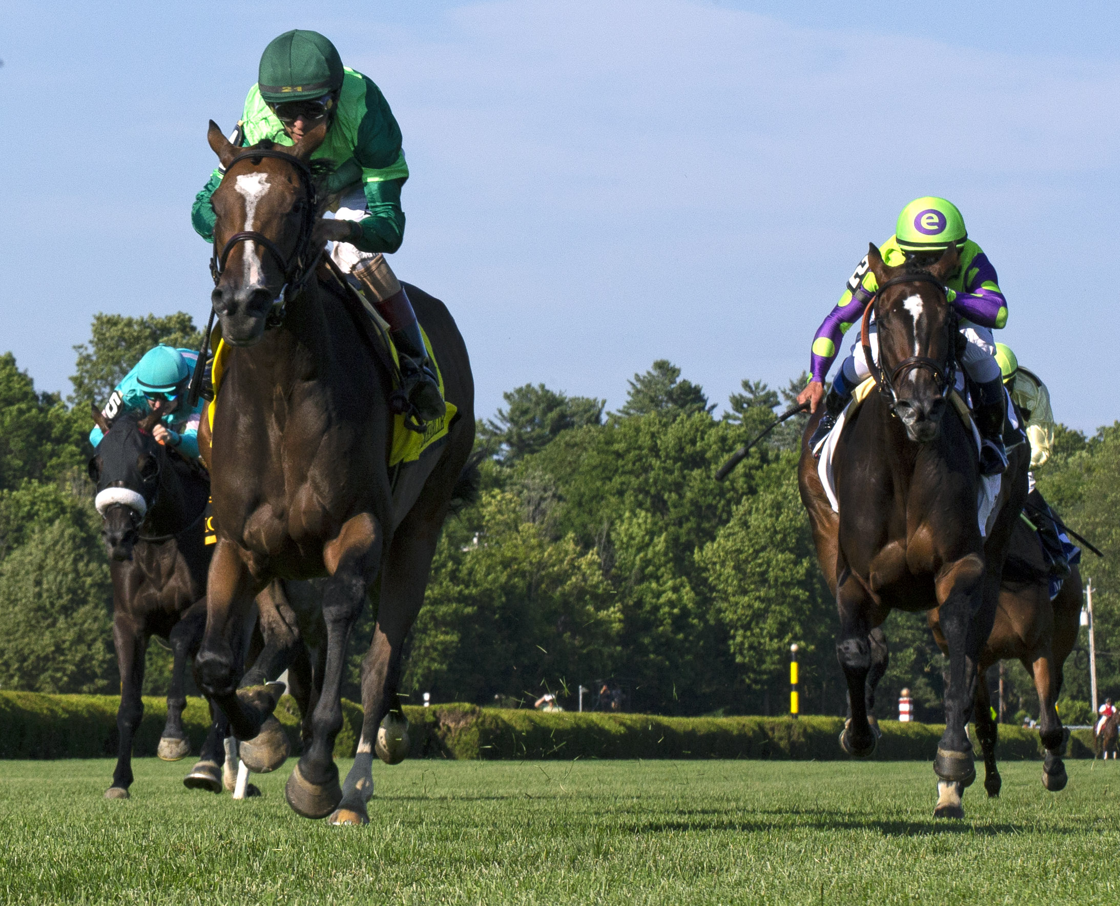 Sistercharlie (center) wins the 2019 Diana Stakes