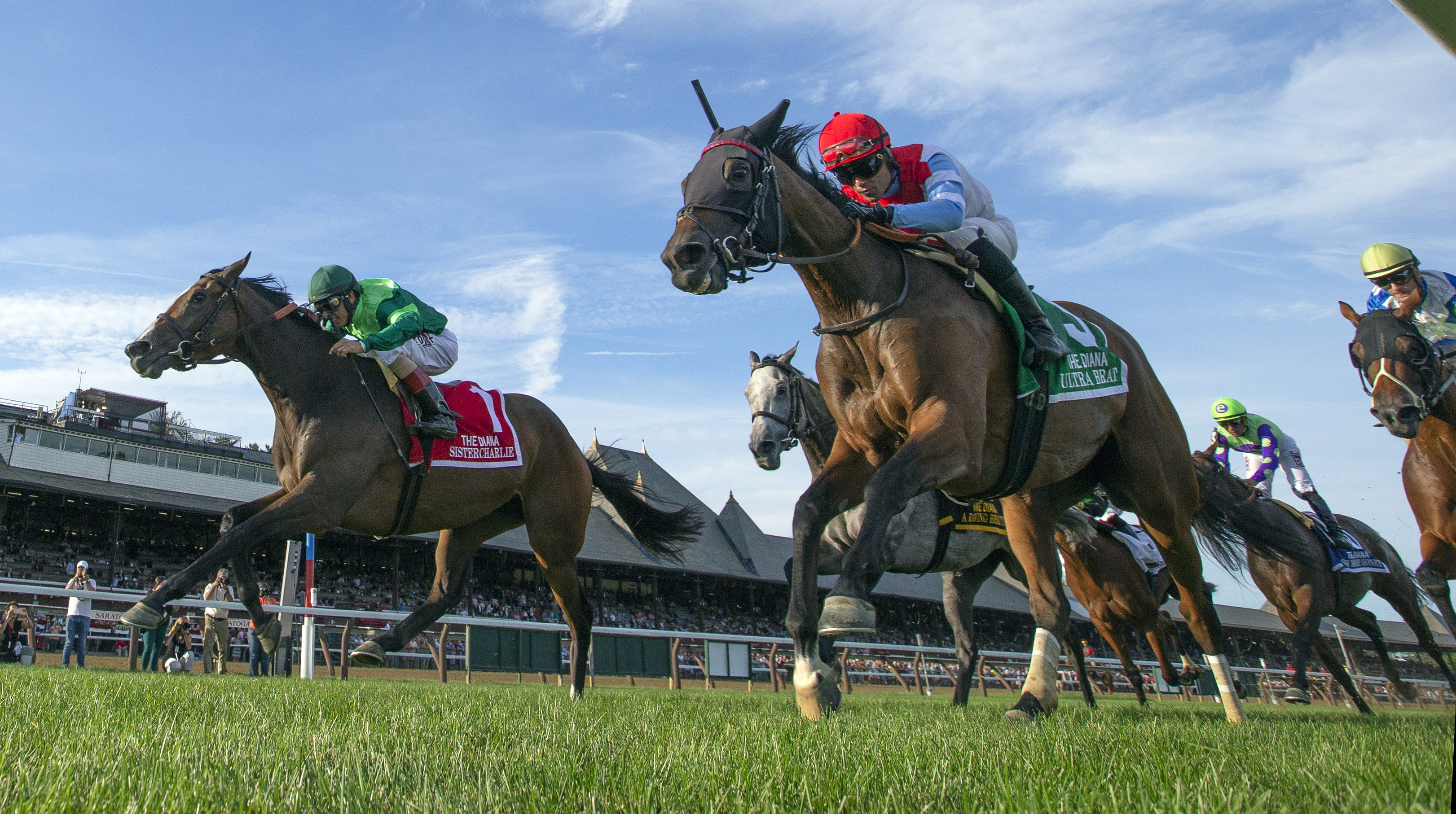 Sistercharlie (left) wins the 2018 Diana Stakes