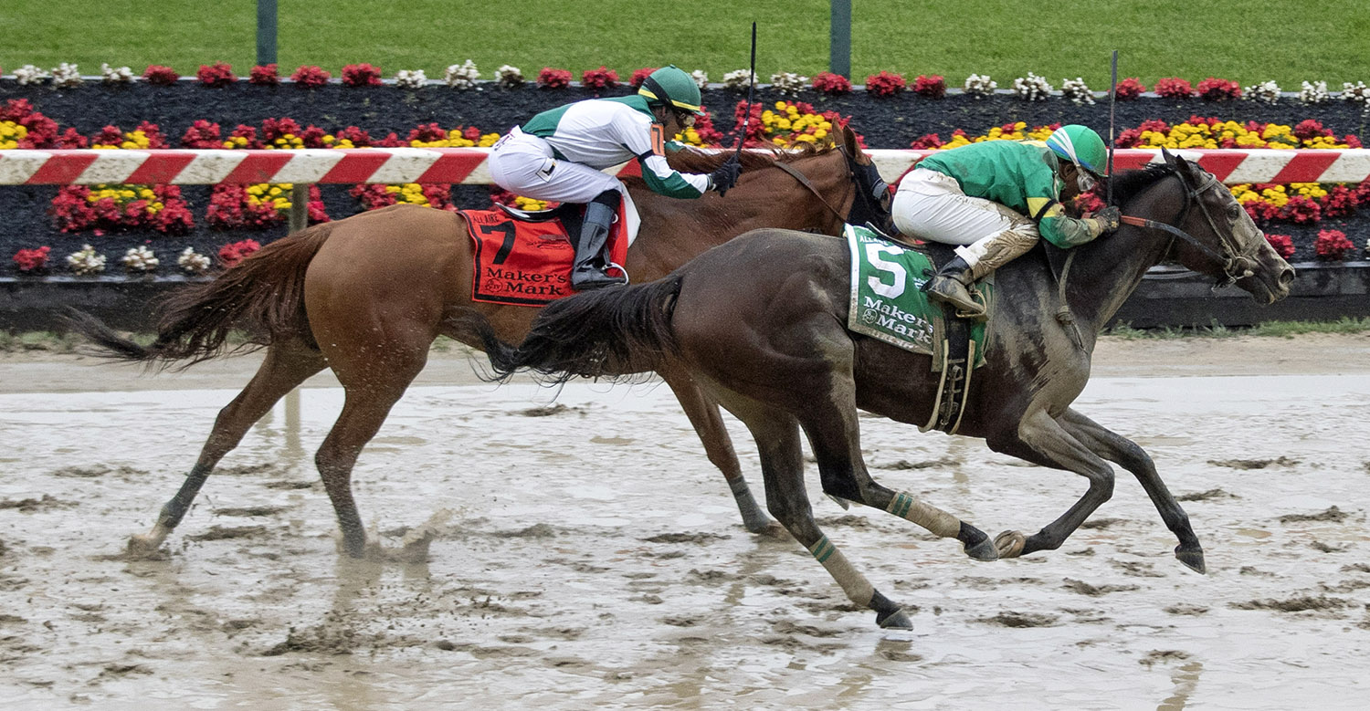 Blue Prize finishes second in the duPont Distaff
