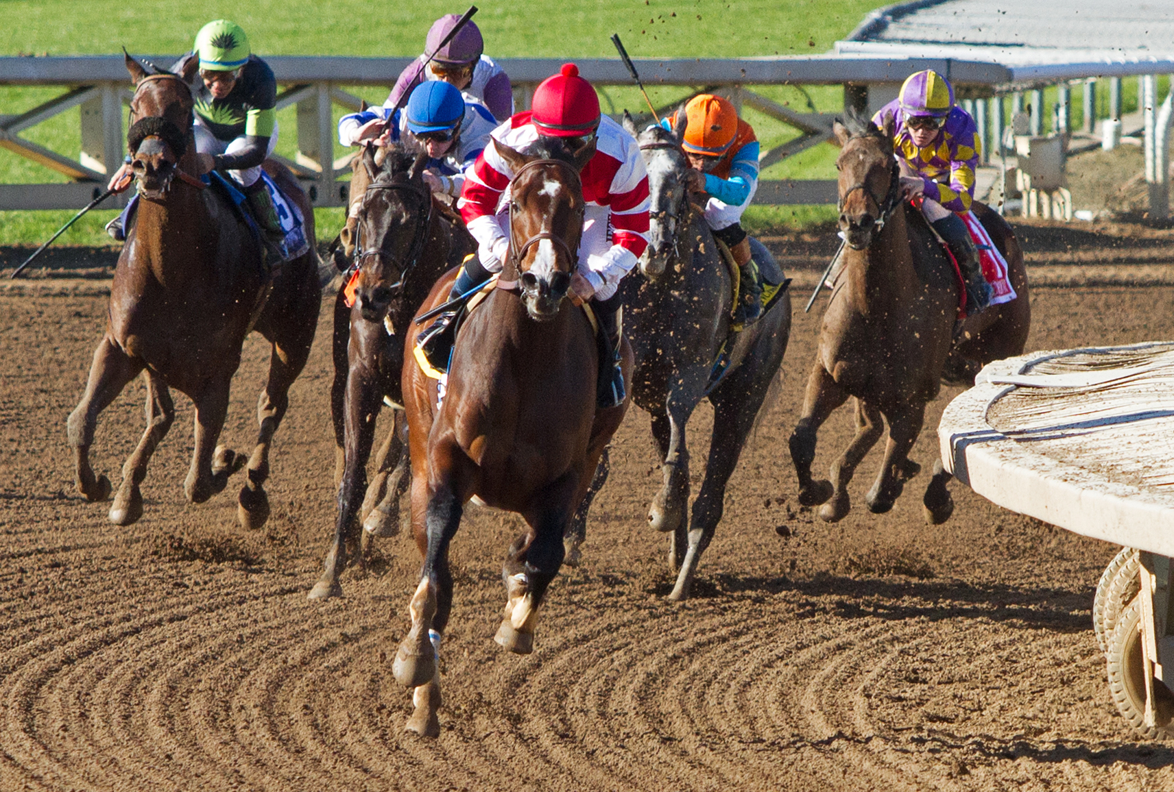 Songbird wins the Las Virgenes