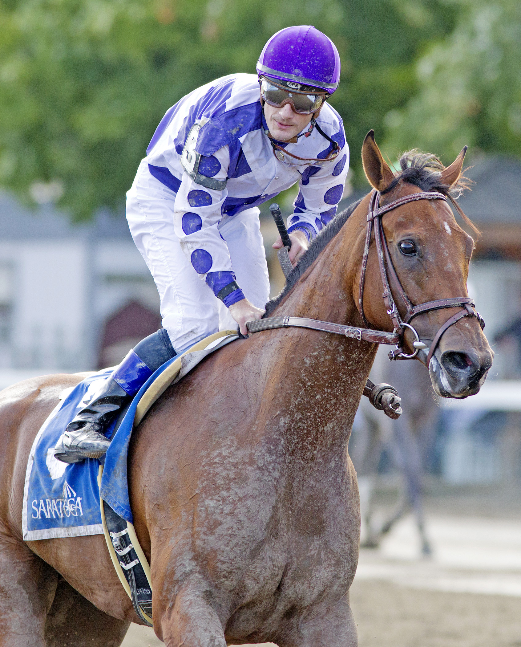 Southern Honey finishes third in the Prioress
