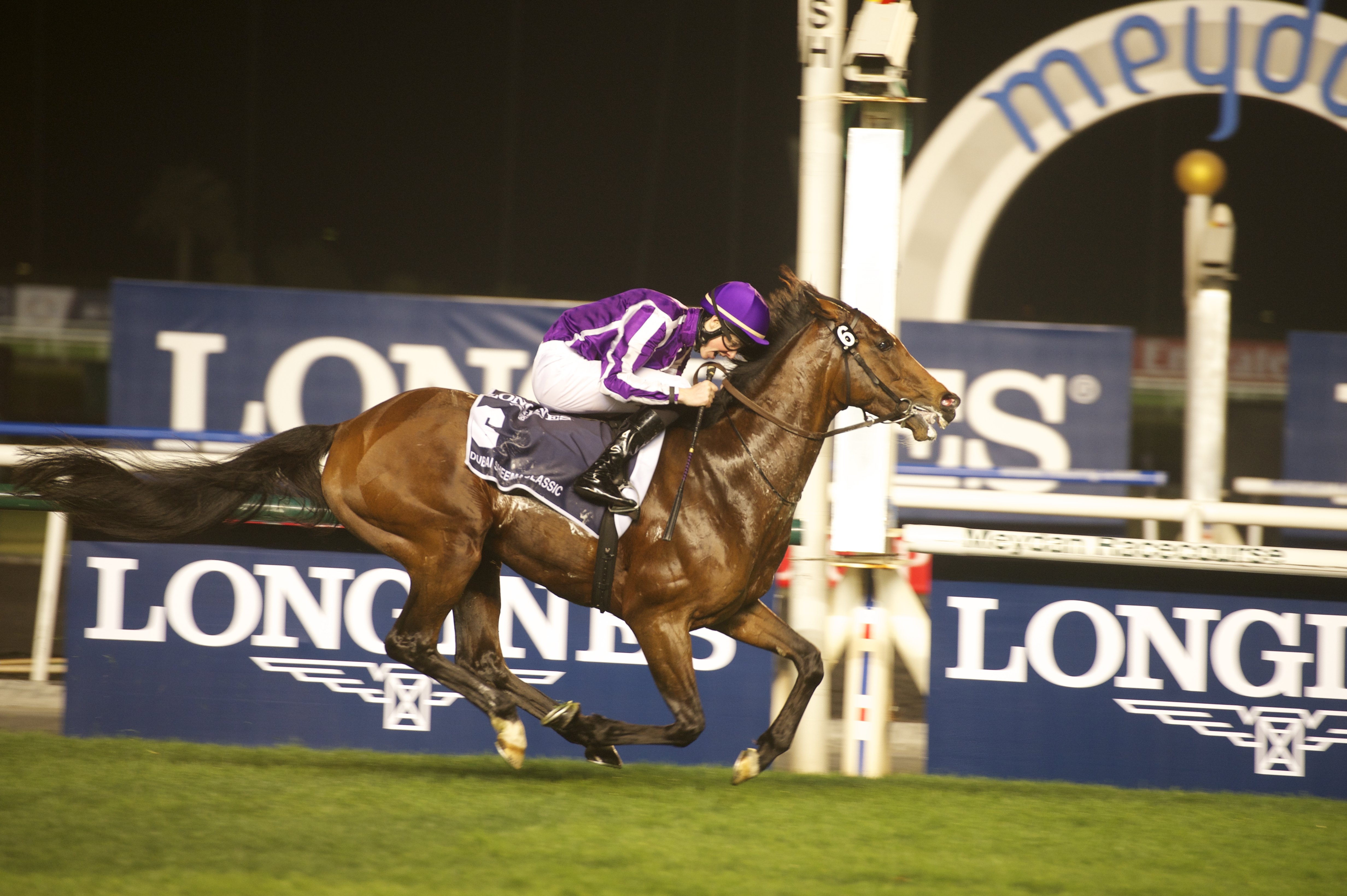 Dubai Sheema Classic: St Nicholas Abbey takes advantage of perfect trip