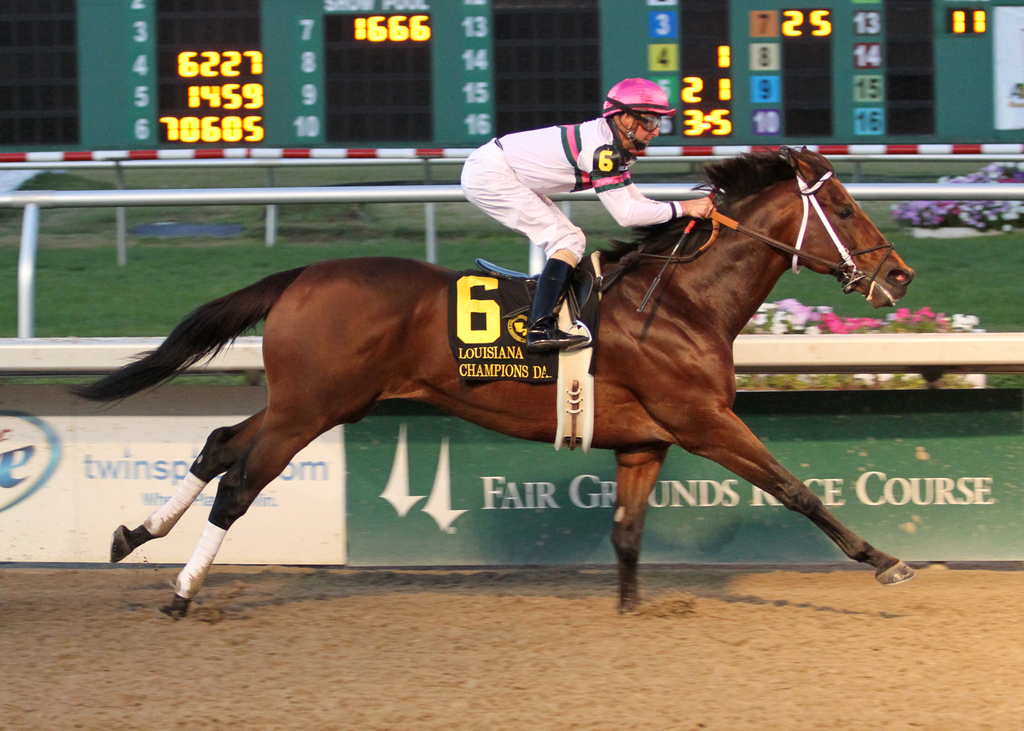 Star Guitar/Louisiana Champions Day Classic