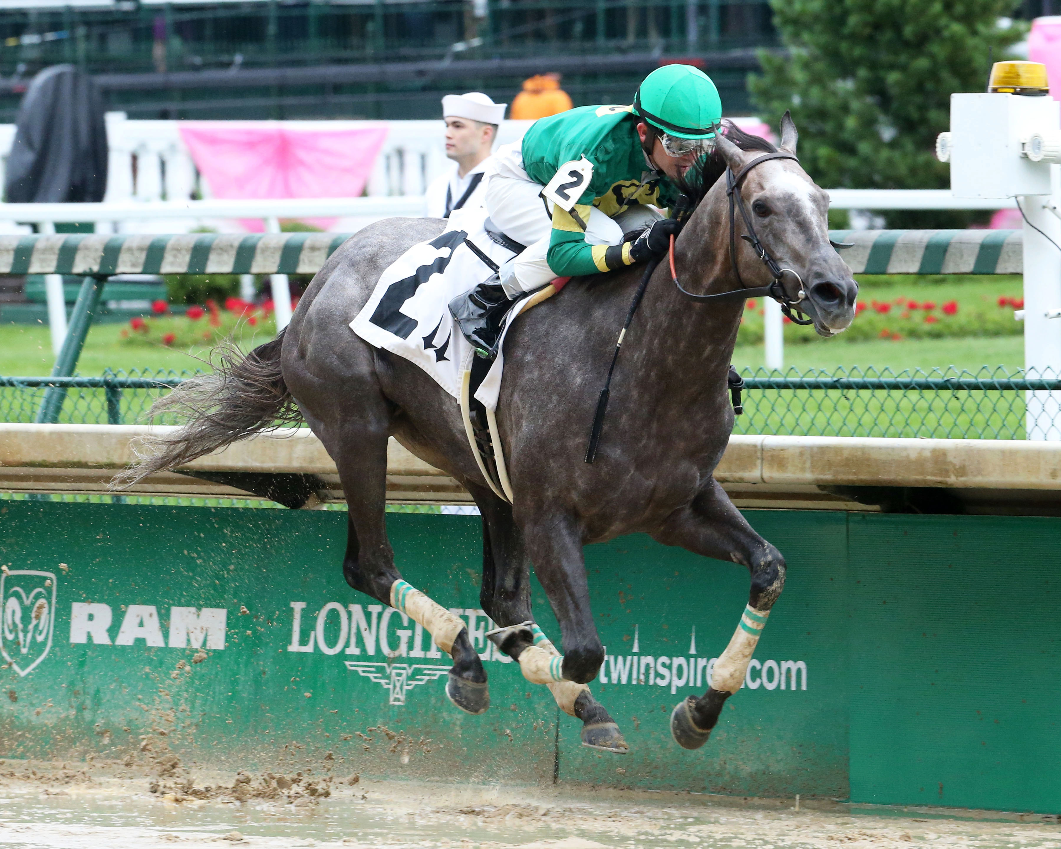 Stonetacular wins an optional claiming race on May 5