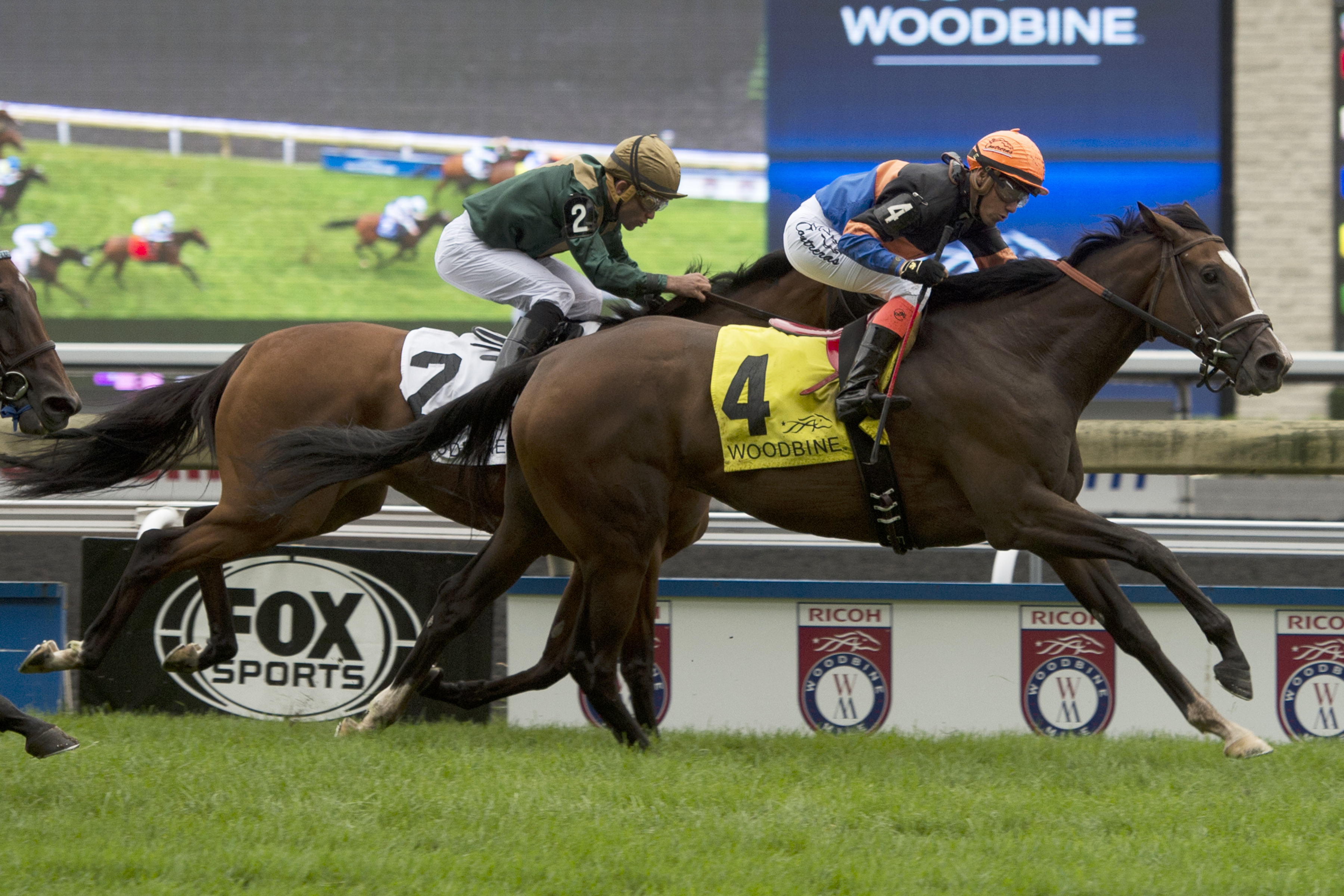 Strut the Course wins the Canadian Stakes