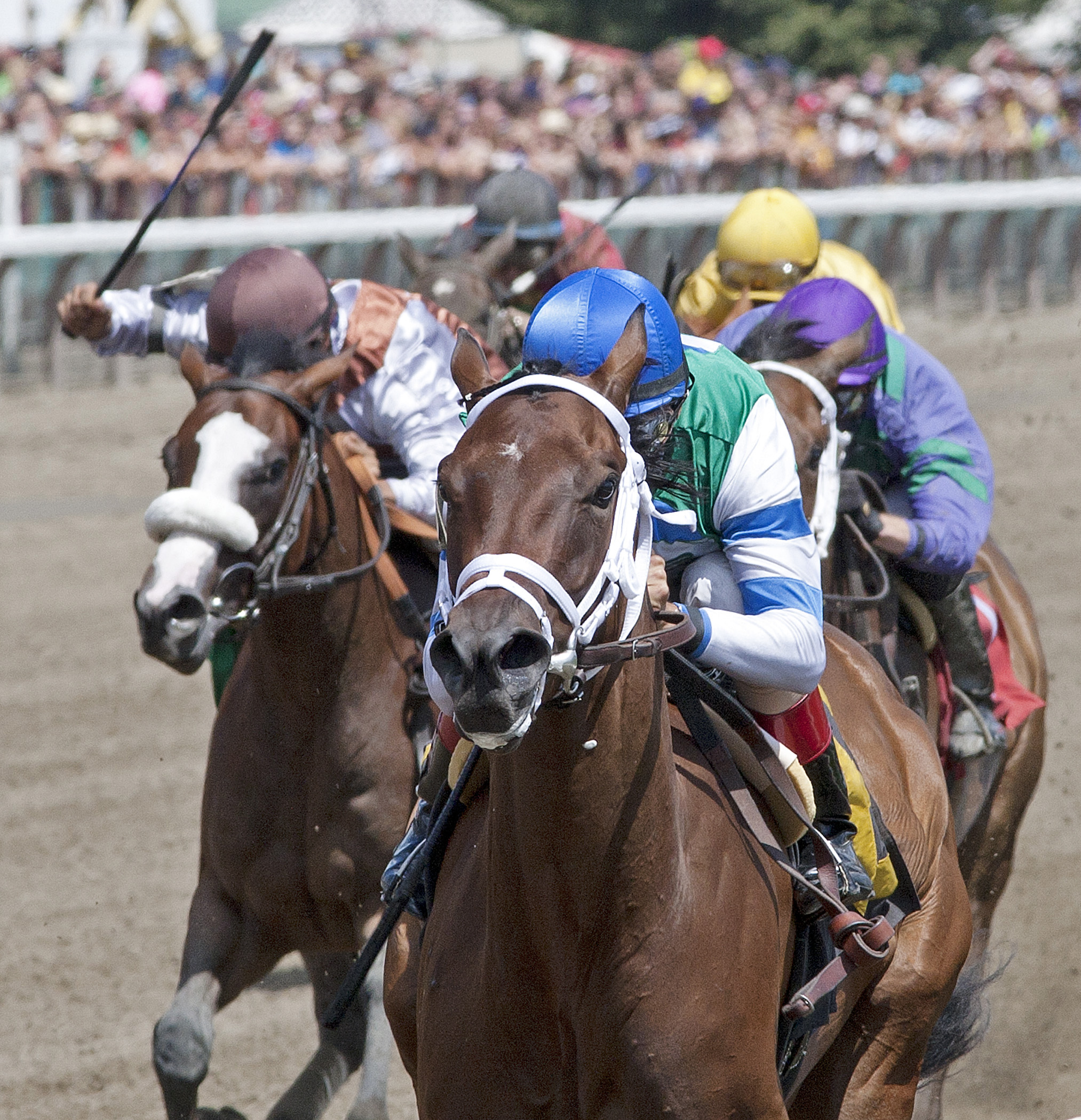 Sweet Whiskey wins a maiden race