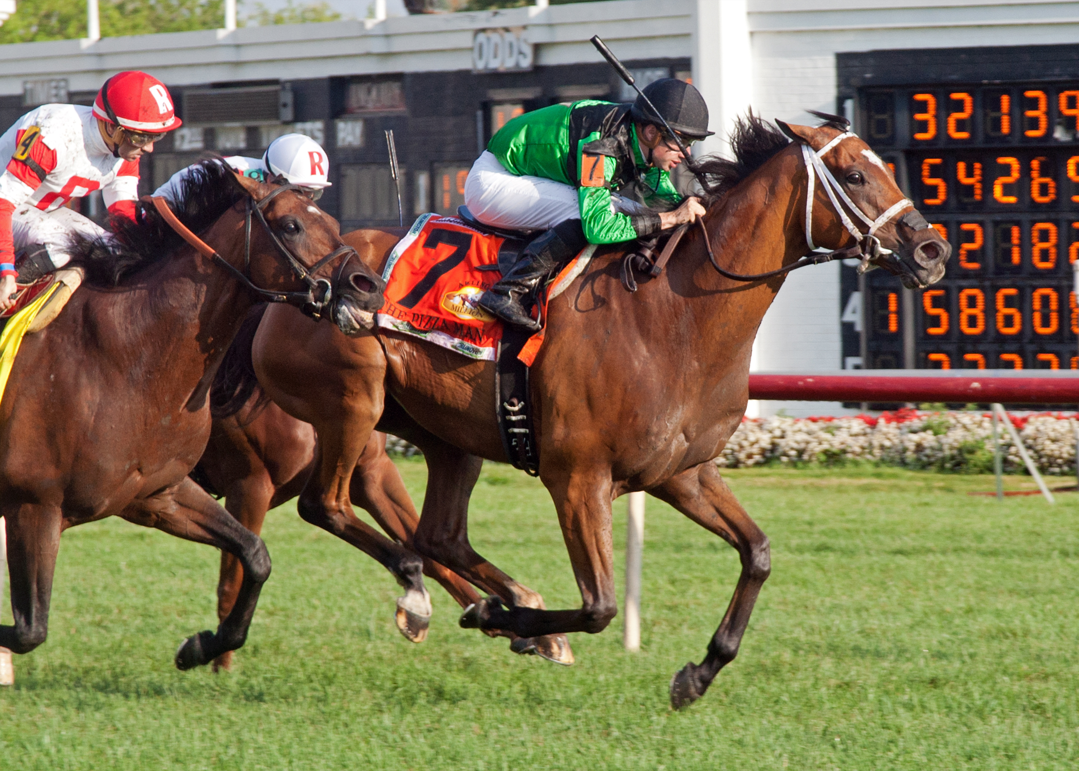 The Pizza Man wins 2015 Arlington Million