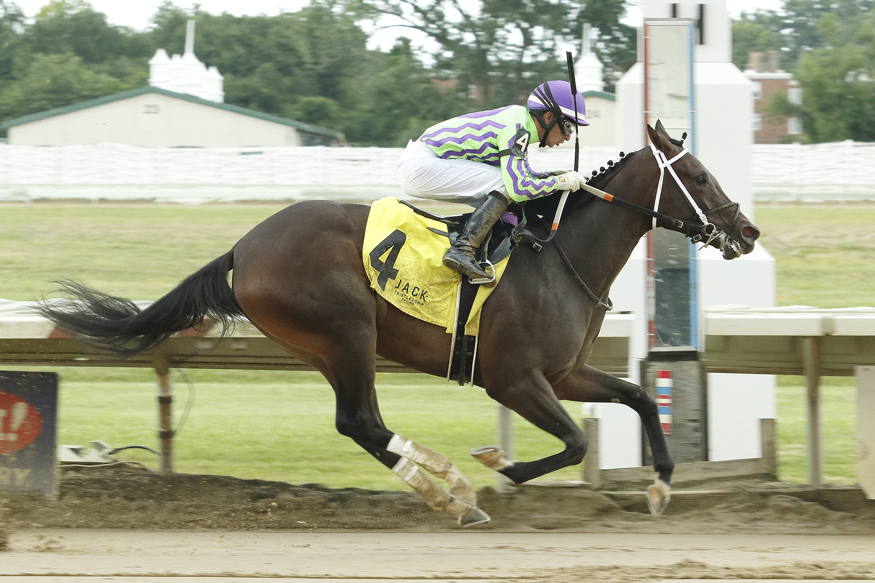 Tango Run wins the Miss Ohio Stakes at Thistledown_7.22.17
