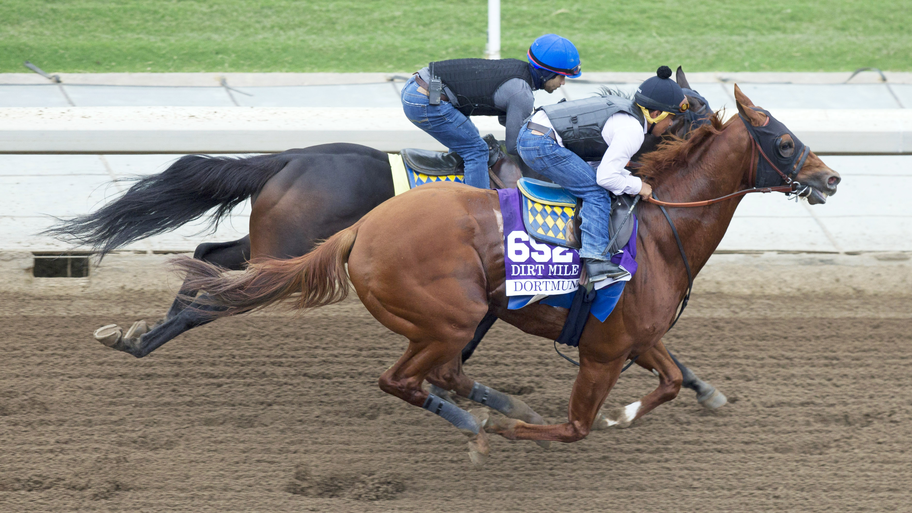 Dortmund trains with Ten Blessings on Oct. 30
